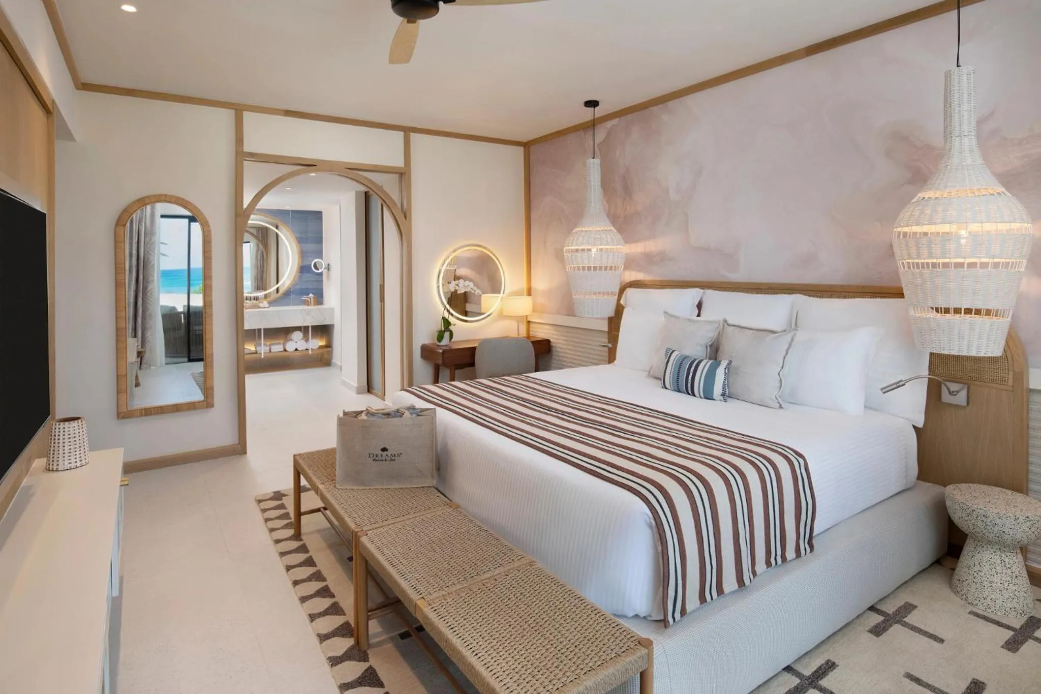 Bed in Dreams Playa Esmeralda Resort & Spa - All Inclusive