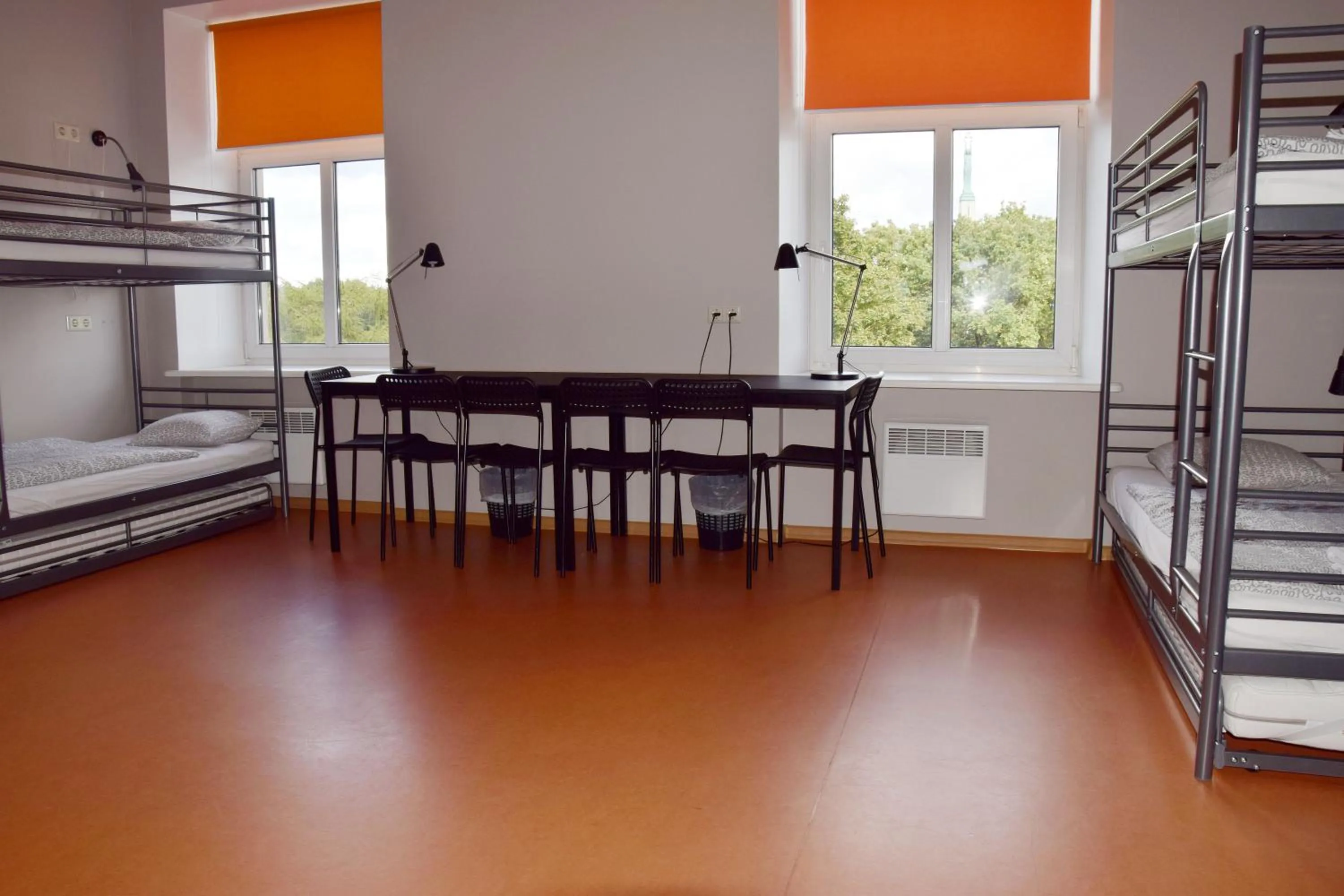 Photo of the whole room, Bed in Liberty Airy