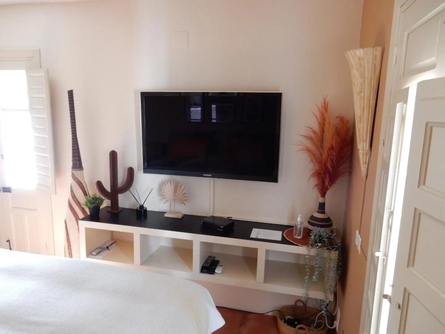 TV and multimedia, Bed in Bed and Breakfast Lagabella