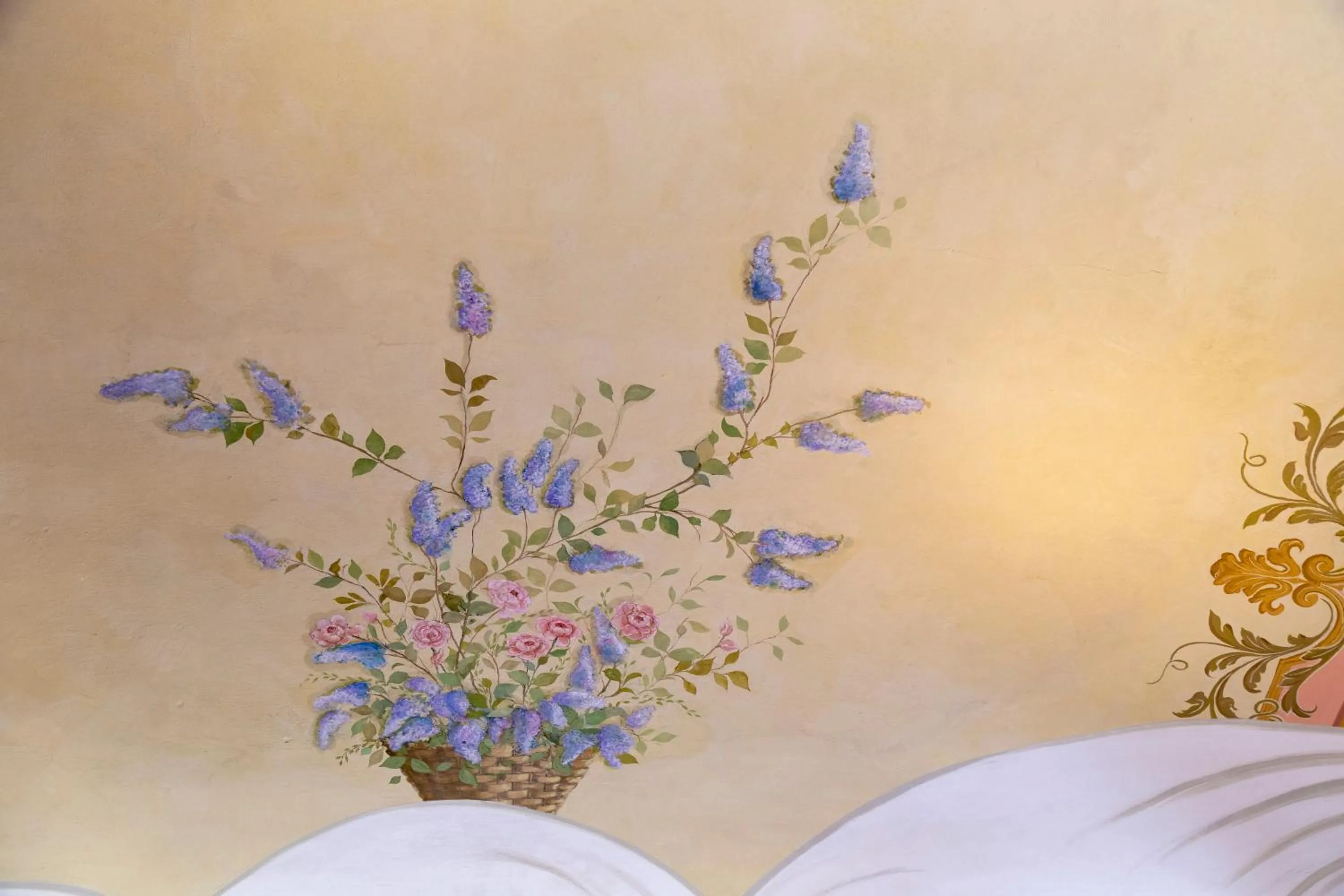 Decorative detail, Bed in La Luna e i Faló Luxury Accomodation