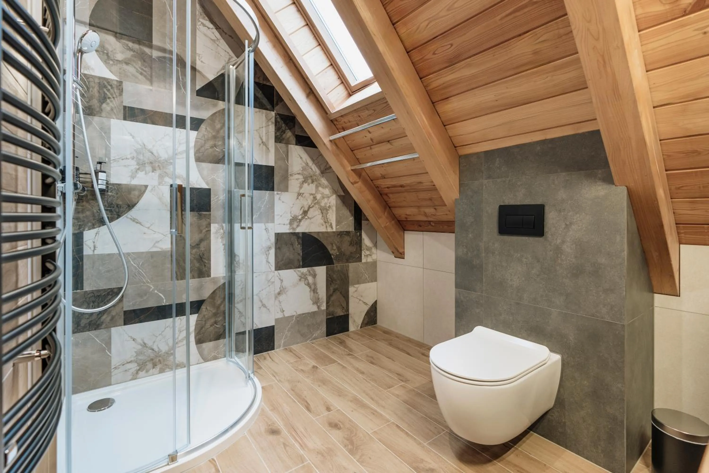 Shower in Apres Ski Bachleda - LoftAffair Collection