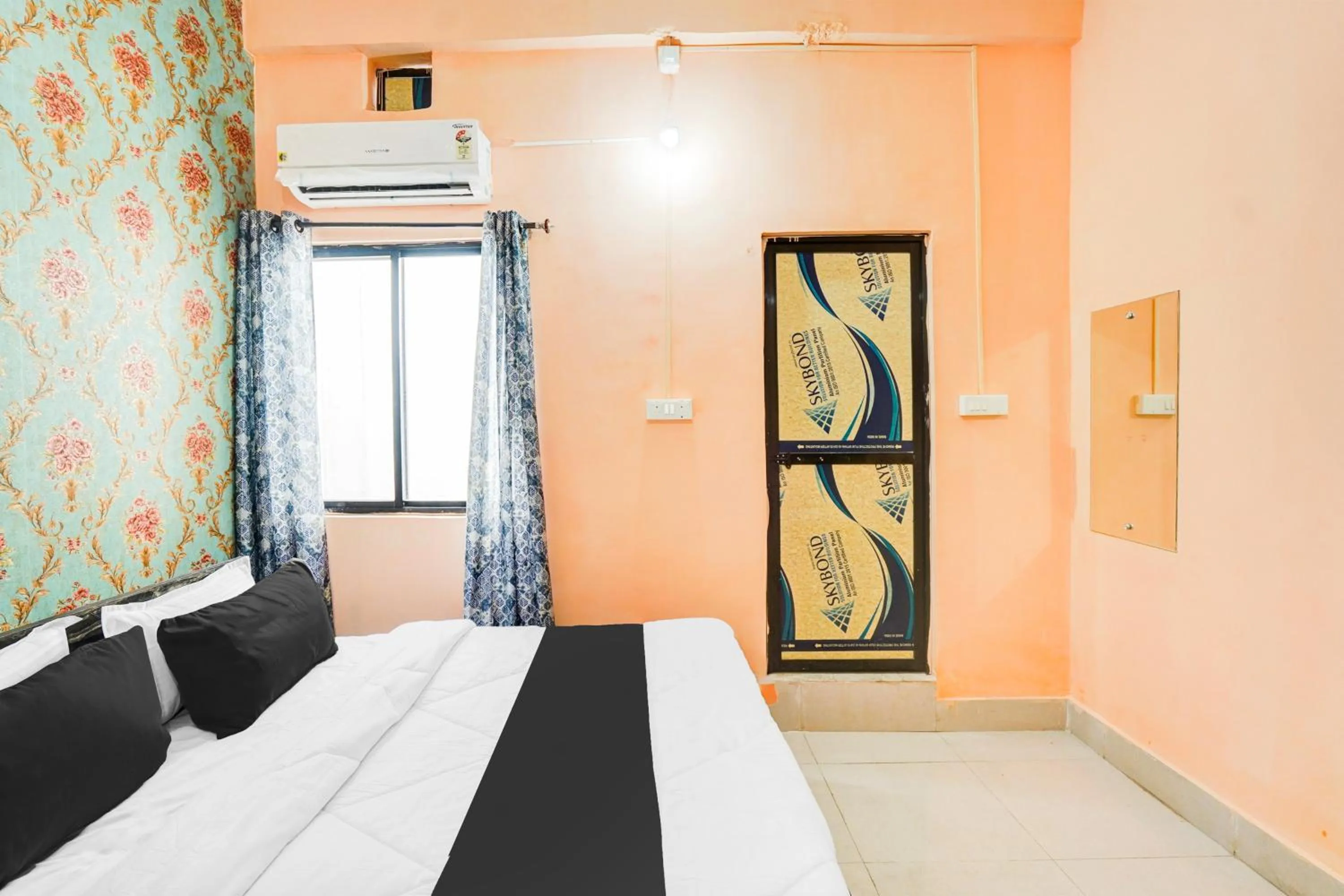 Bedroom in Hotel O Shivam In