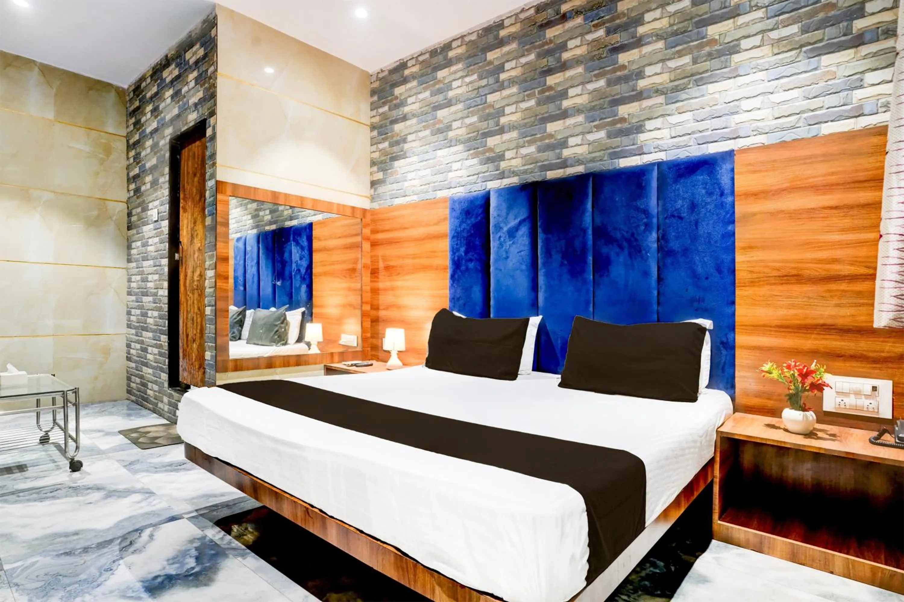 Bedroom, Bed in Hotel O Shiv Sai Residency Lodging & Boarding