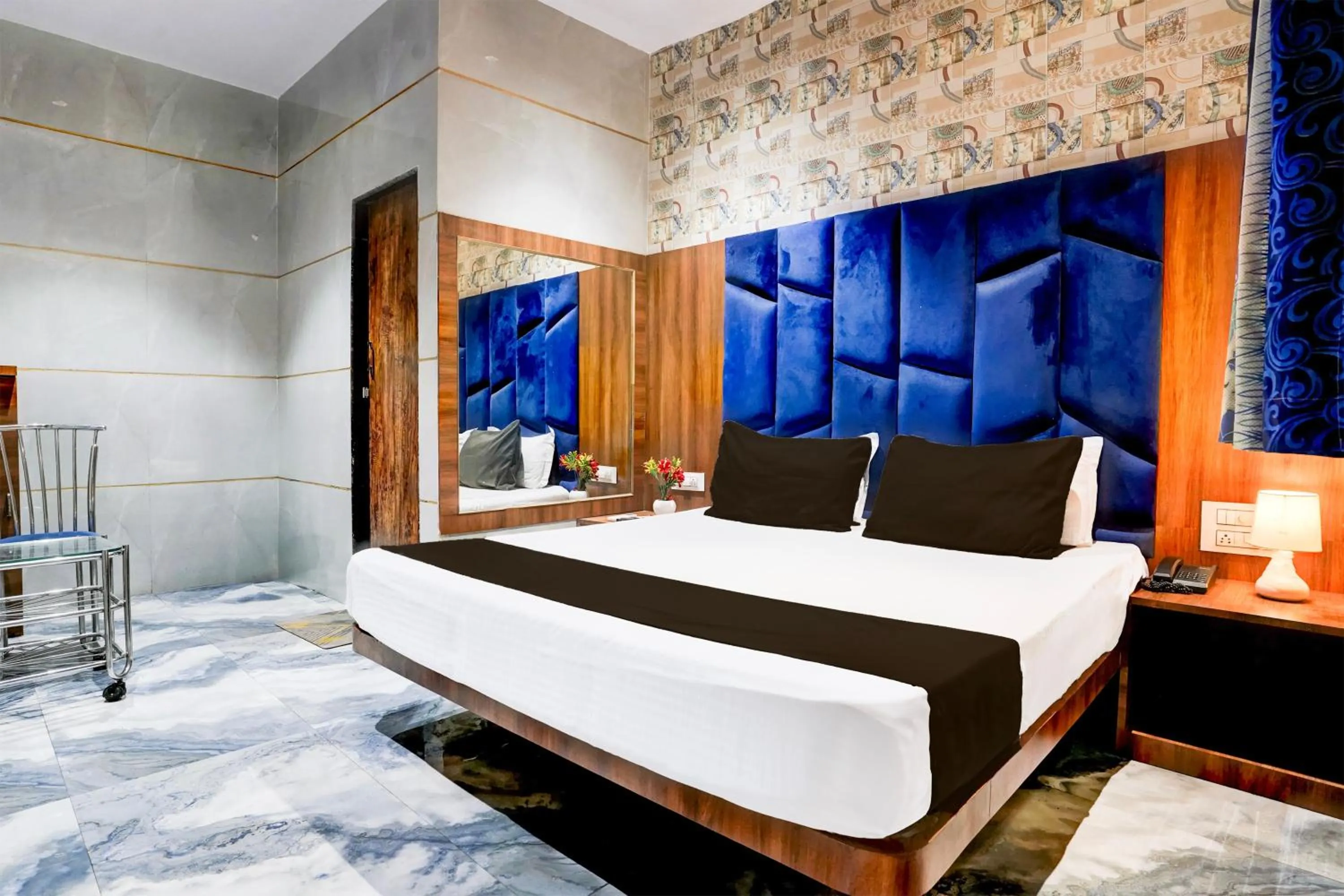 Bedroom, Bed in Hotel O Shiv Sai Residency Lodging & Boarding