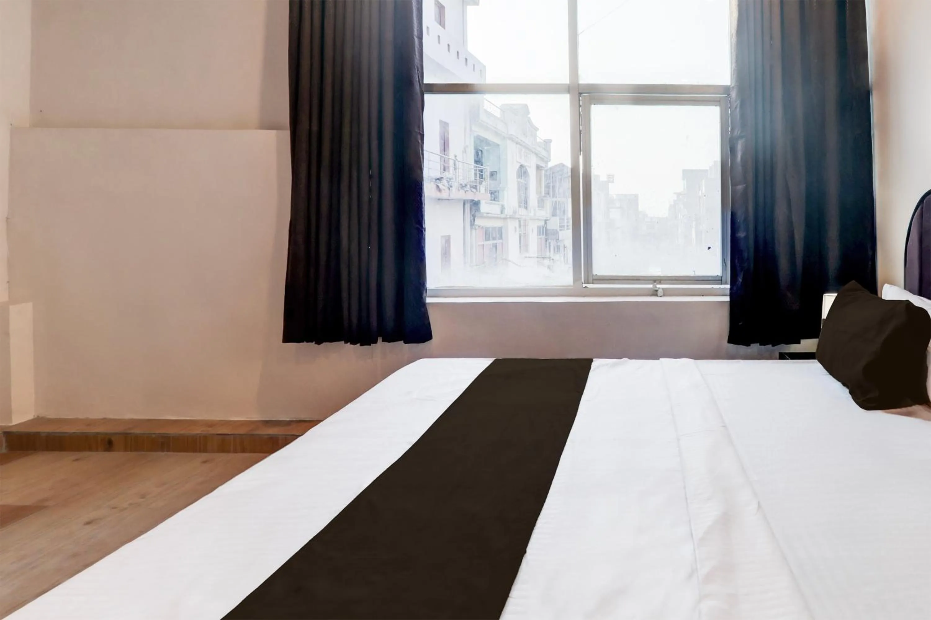 Bedroom, Bed in Super Hotel O Aastha Inn