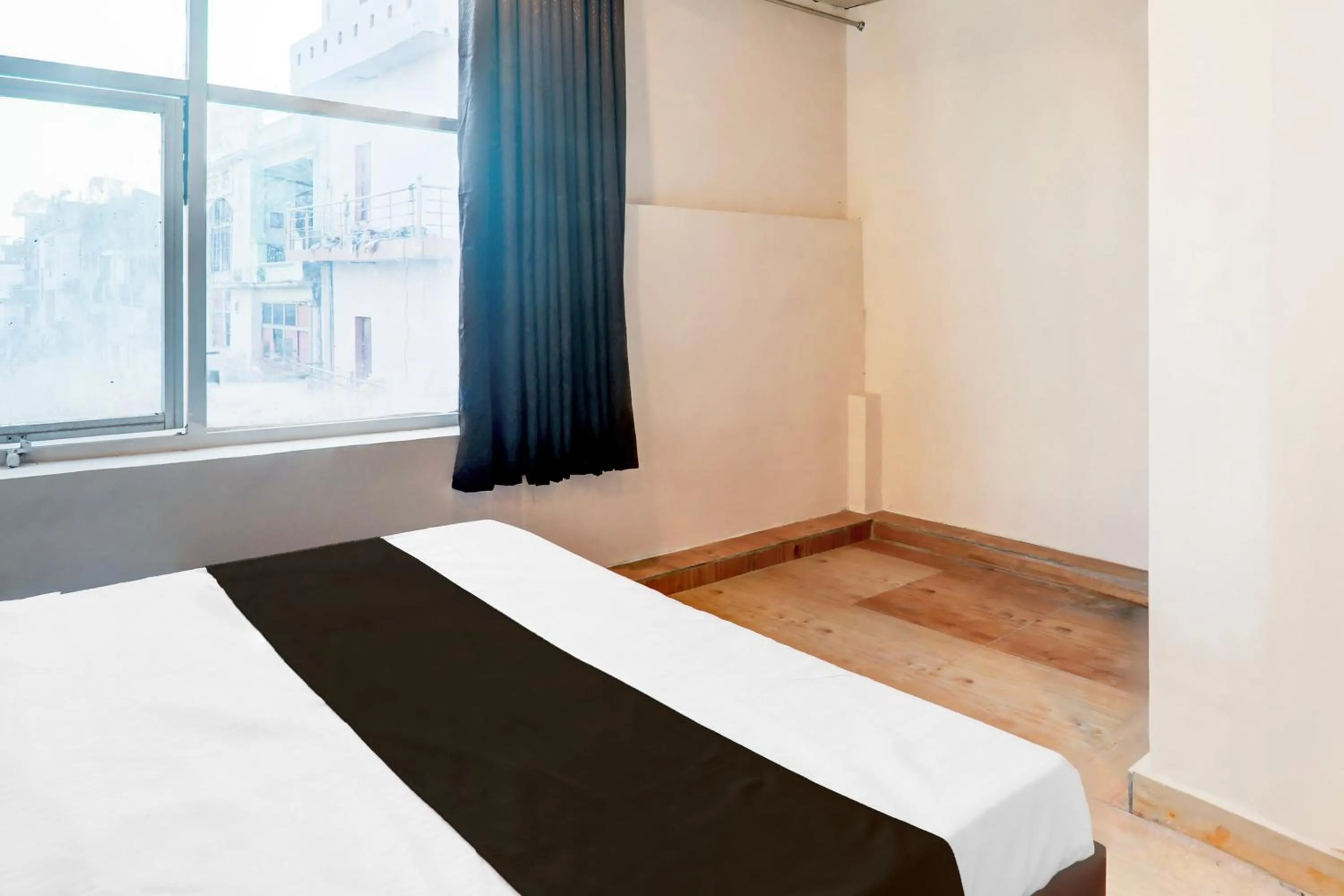 Facade/entrance, Bed in Super Hotel O Aastha Inn