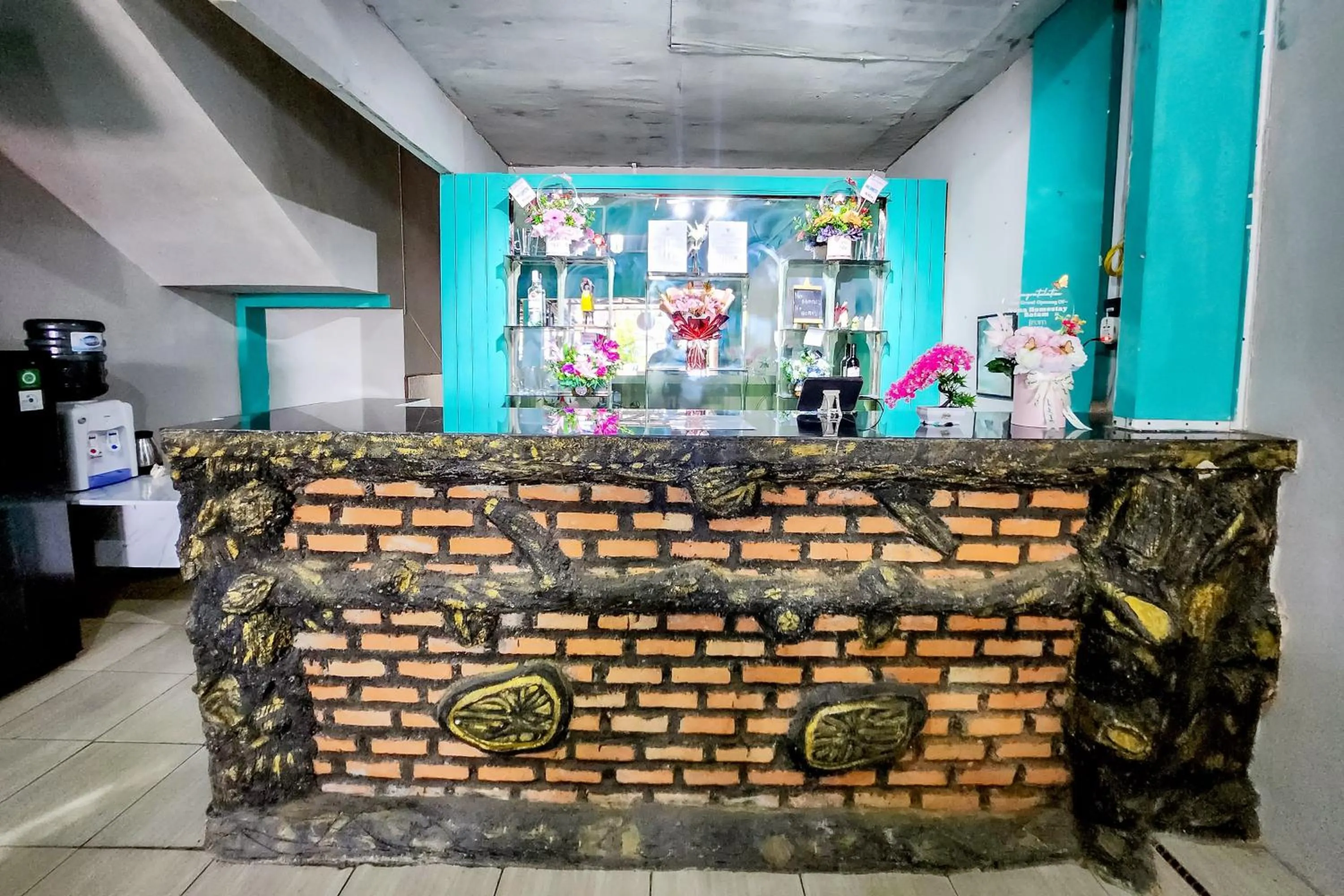 Lobby or reception in RedDoorz at Marina City Waterfront