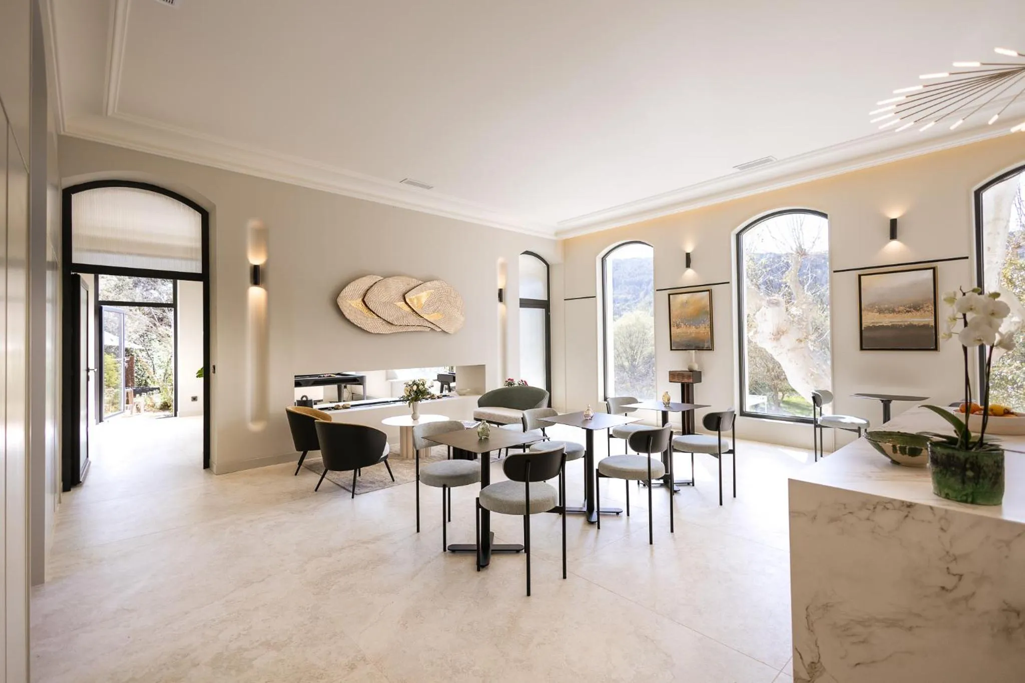 Breakfast in Chateau Pimo