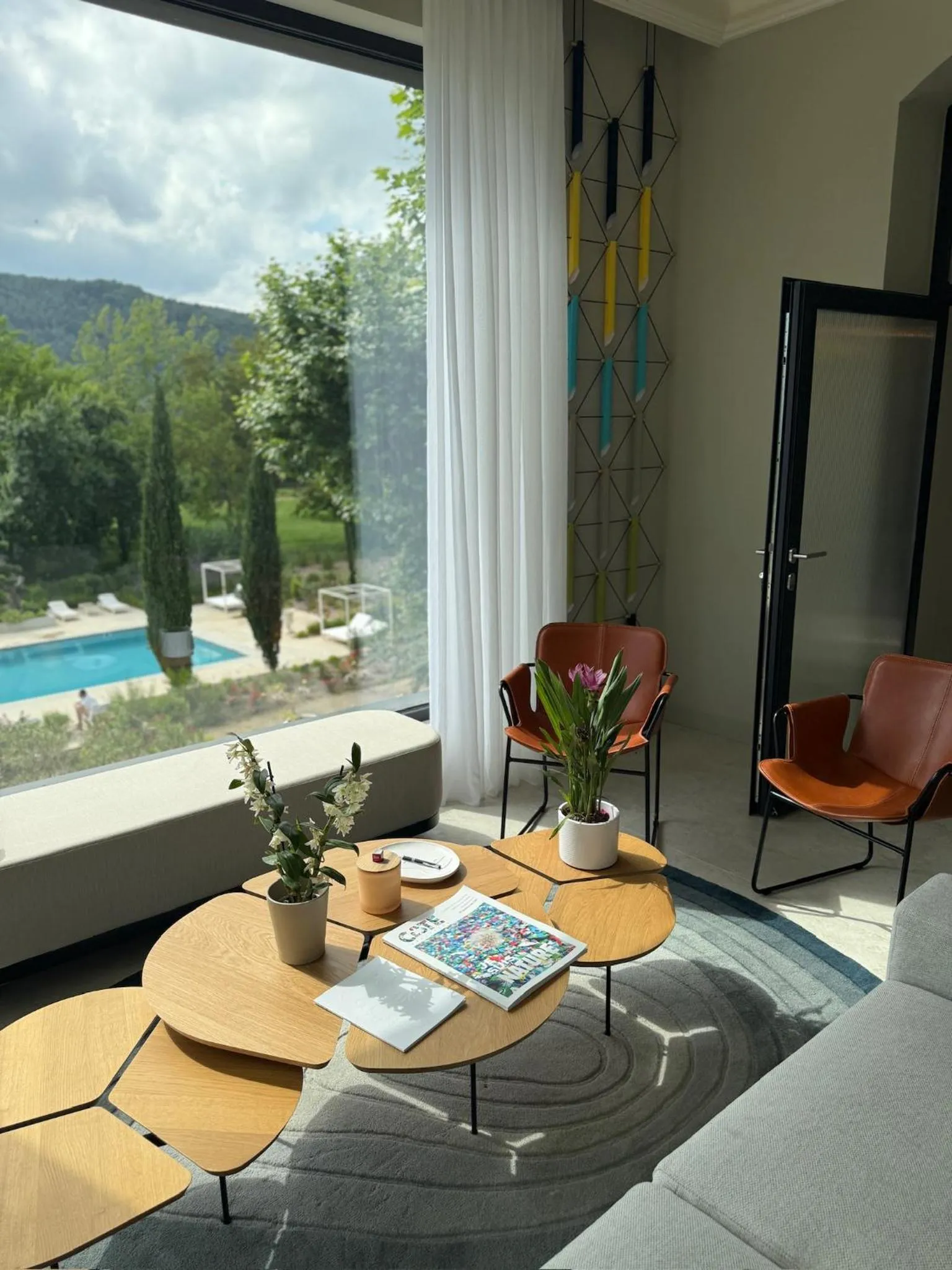 Property building in Chateau Pimo