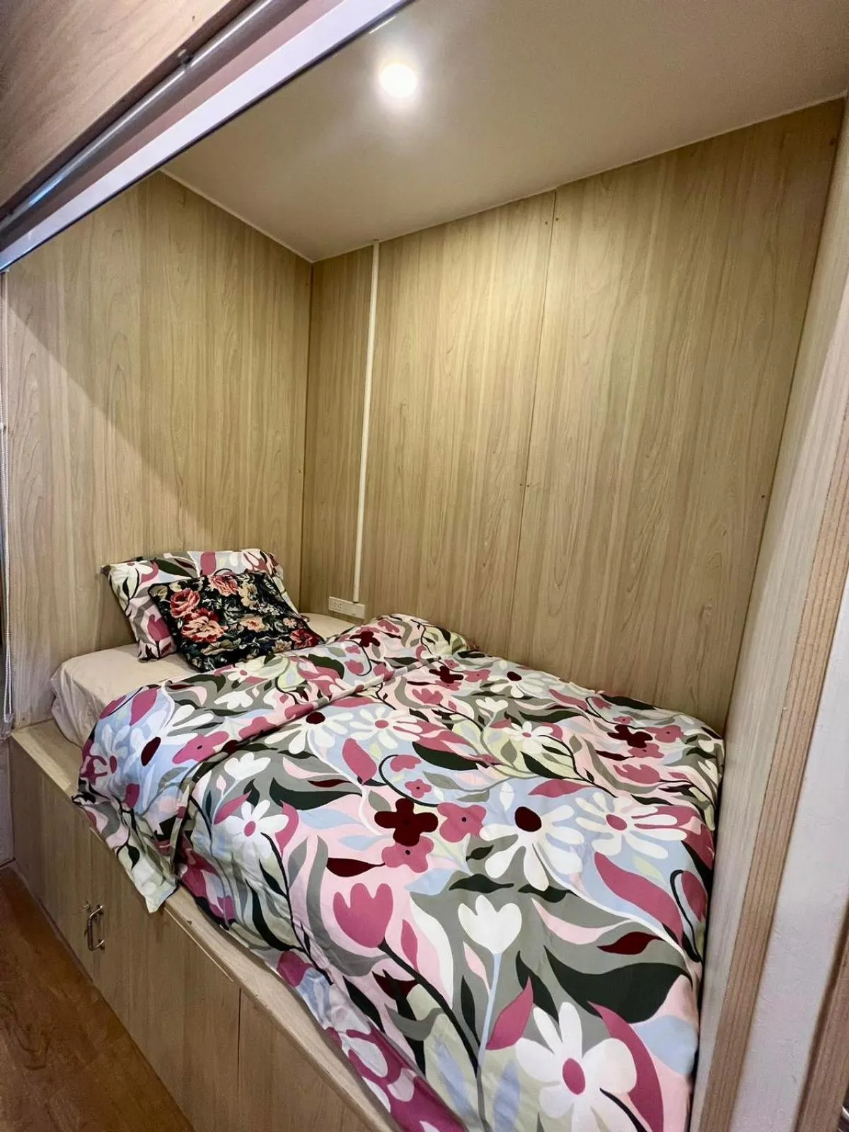 Bed in Comfy Crib Hostel 2