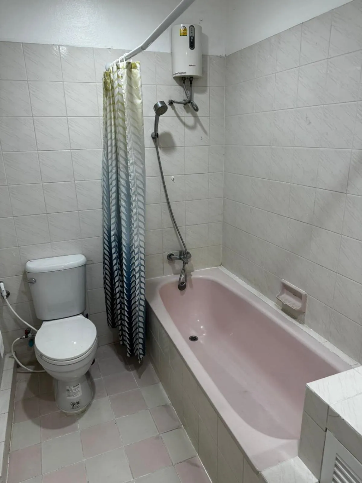 Bathroom in Comfy Crib Hostel 2