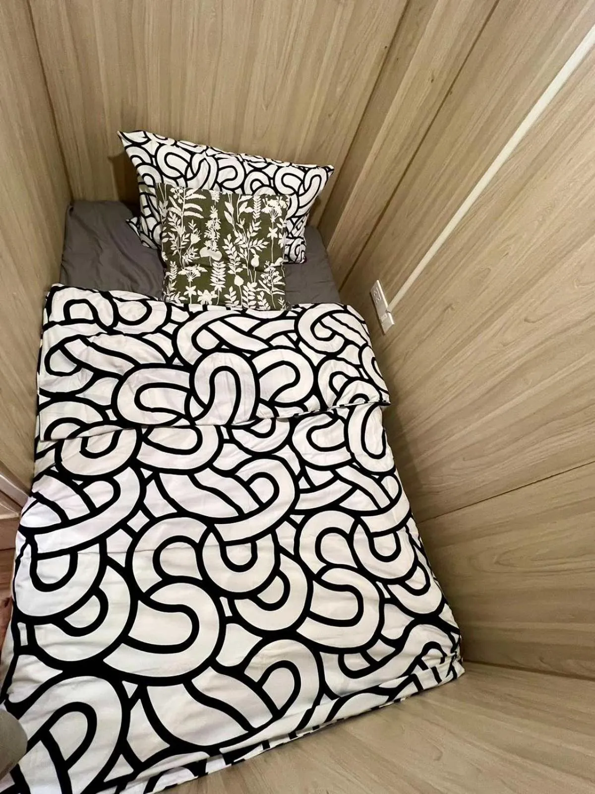 Bed in Comfy Crib Hostel 2