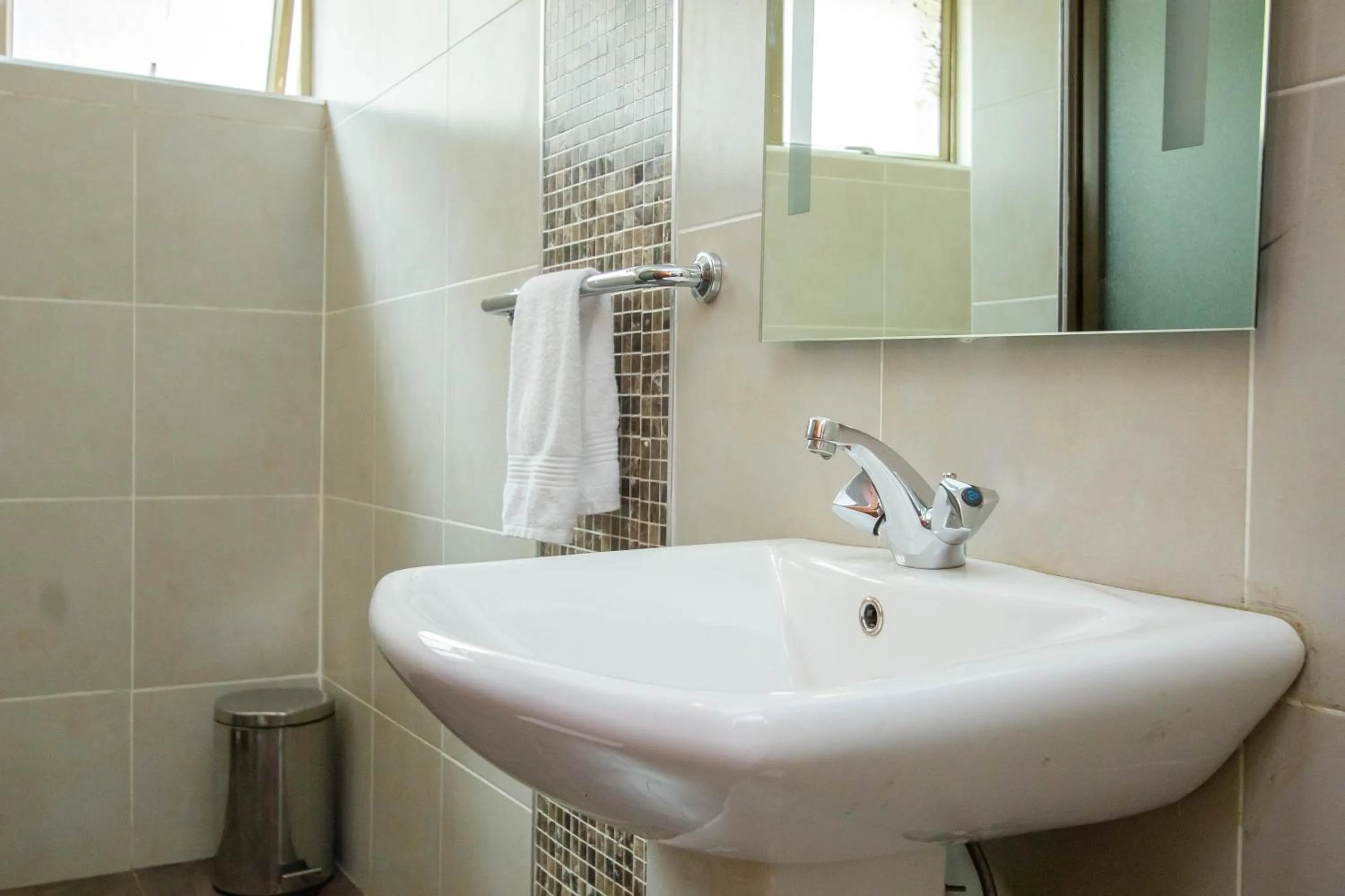 Bathroom in Victoria Comfort Inn