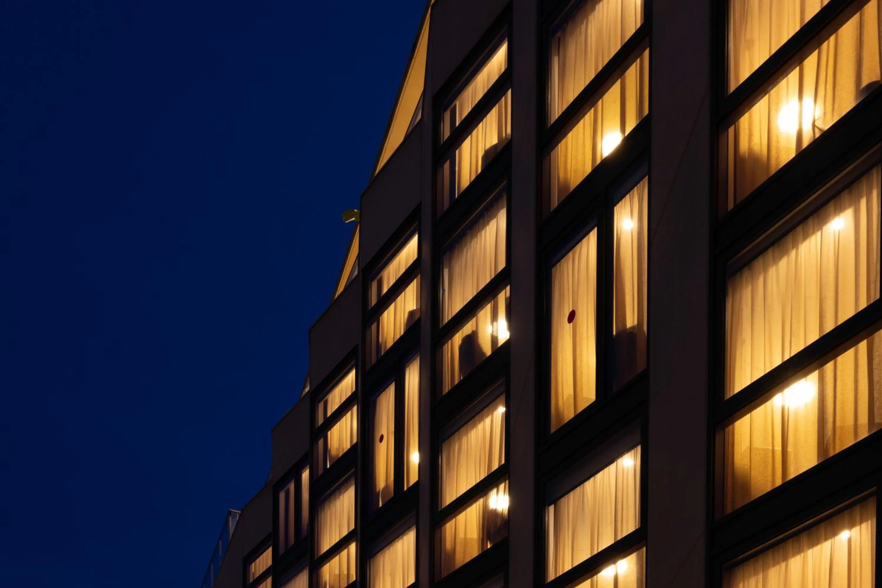 Property building in Hôtel 56 - Bordeaux Centre Gare Saint Jean