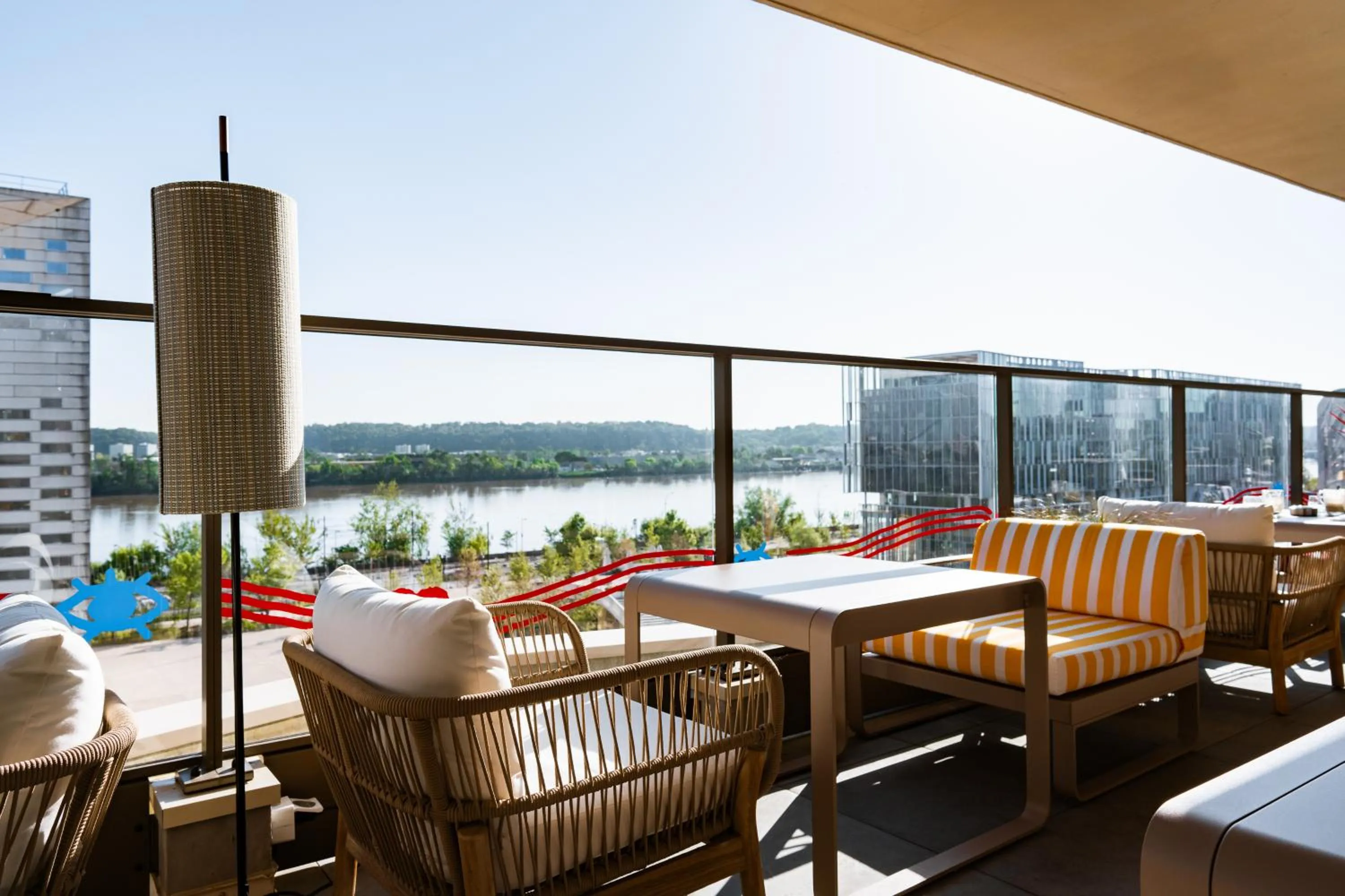 Restaurant/places to eat in Hôtel 56 - Bordeaux Centre Gare Saint Jean