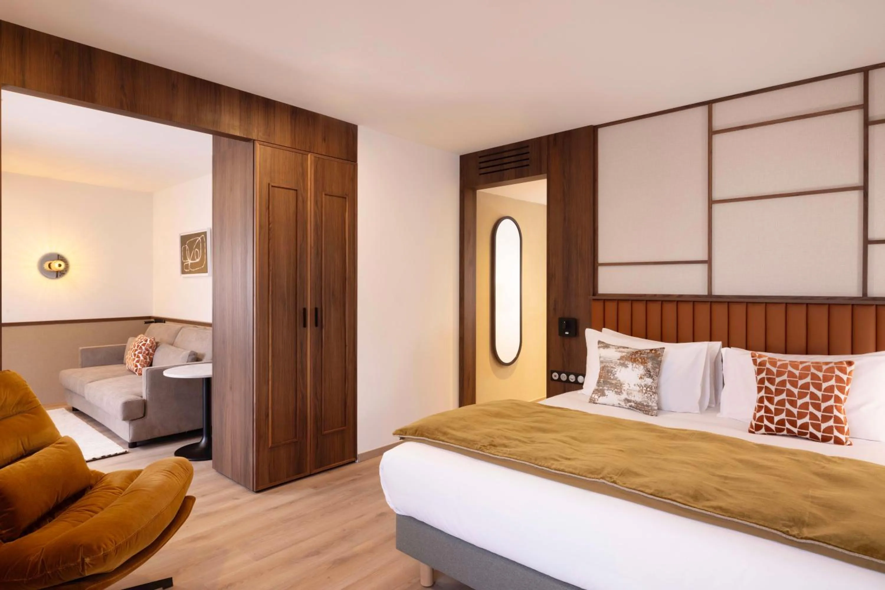 Bedroom, Bed in Hôtel 56 - Bordeaux Centre Gare Saint Jean