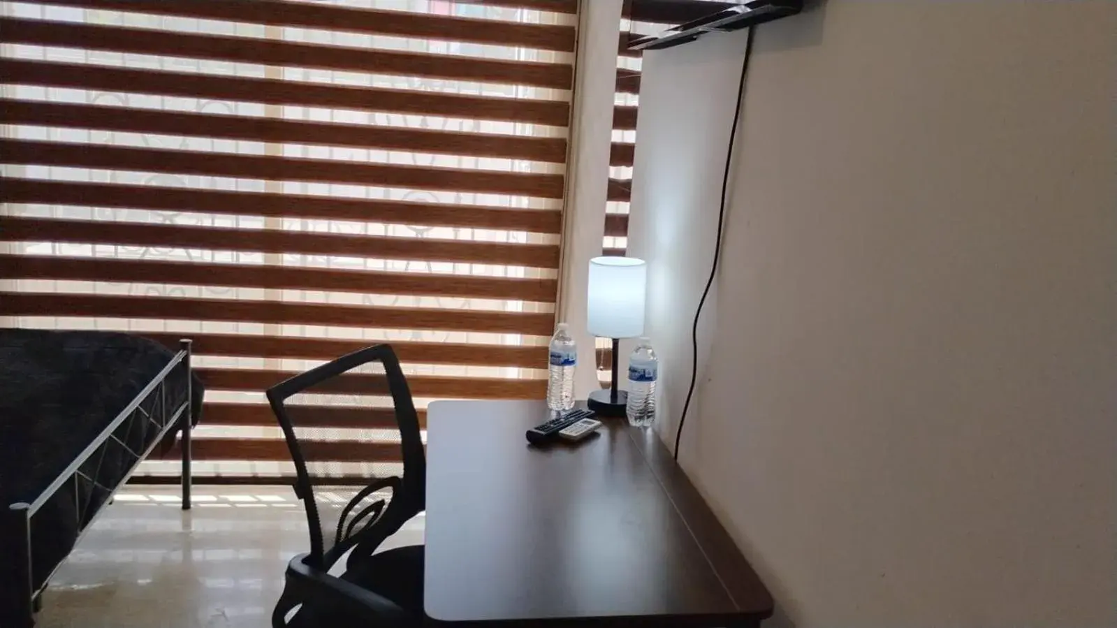 Twin Room with Shared Bathroom in Cumbresuites Twin Room with Shared Bathroom in Cumbresuites