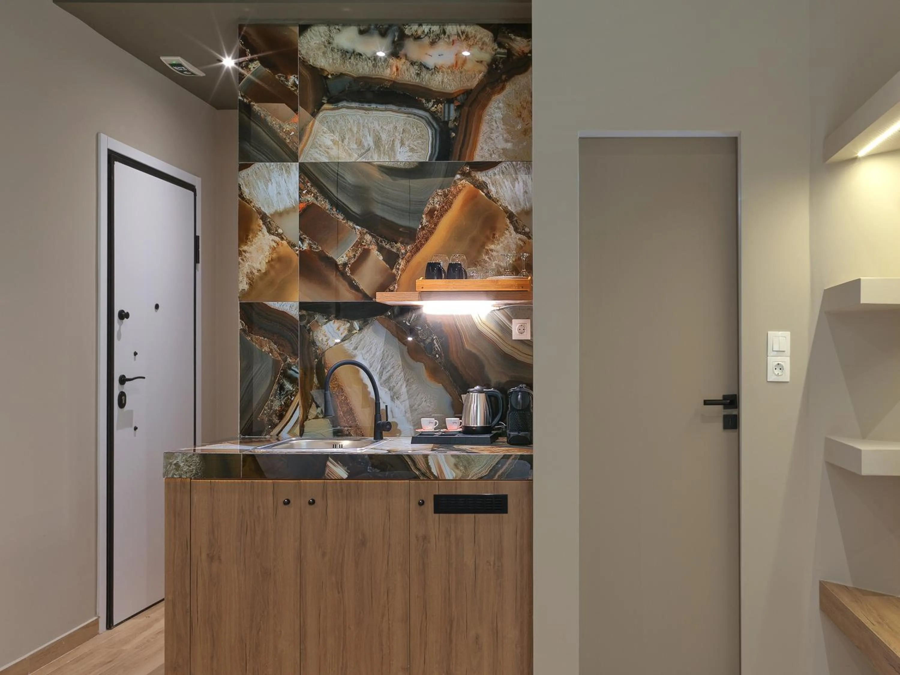 Coffee/tea facilities in YaPe Coastal Suites at Alimos Beach