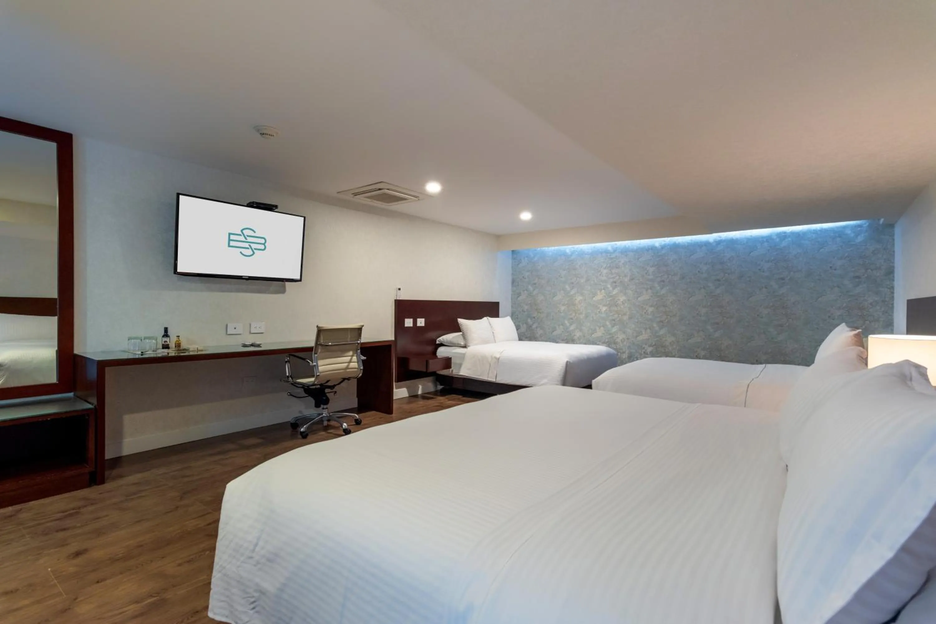 Bedroom, Bed in Hotel Santa Barbara Boutique