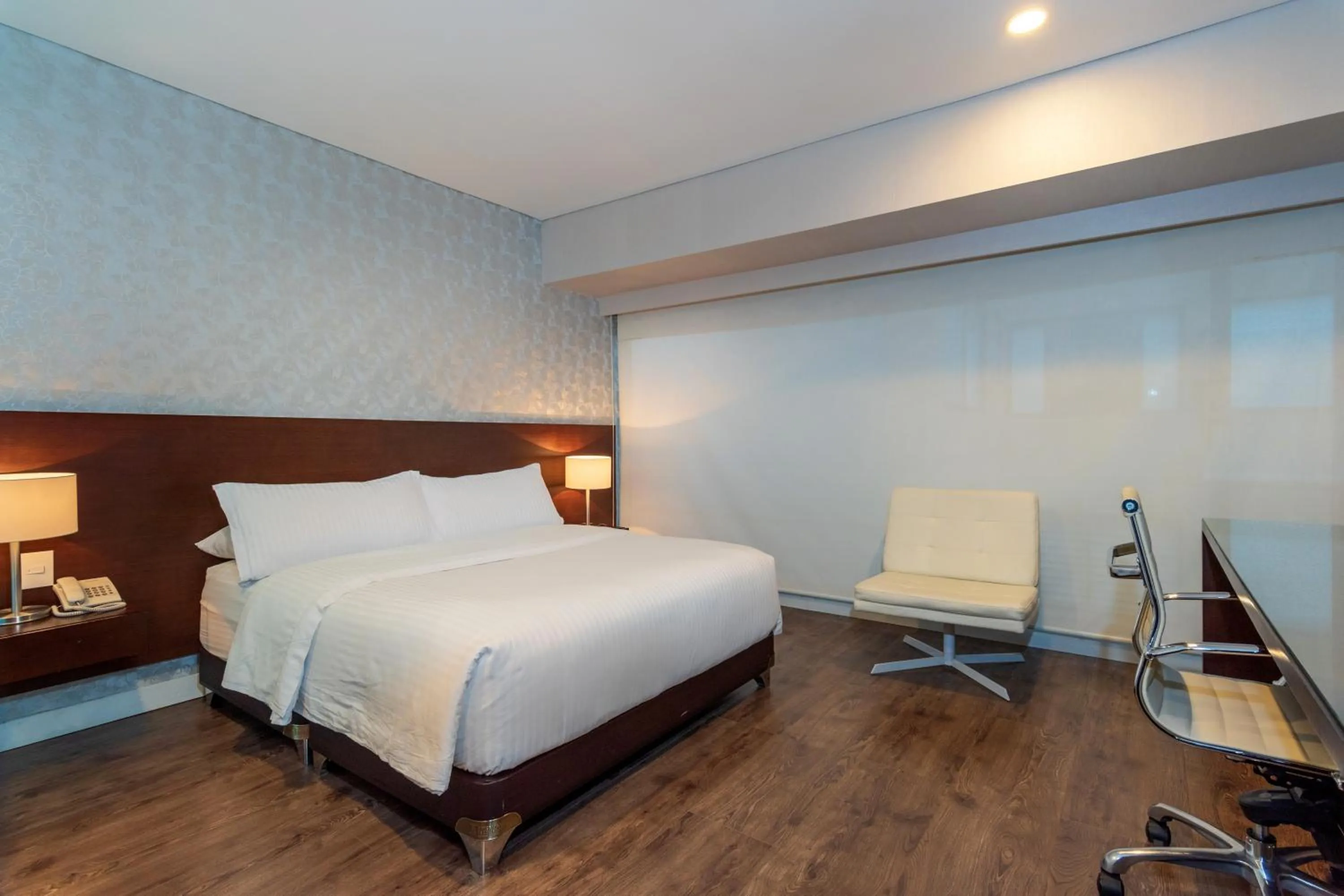 Bed in Hotel Santa Barbara Boutique