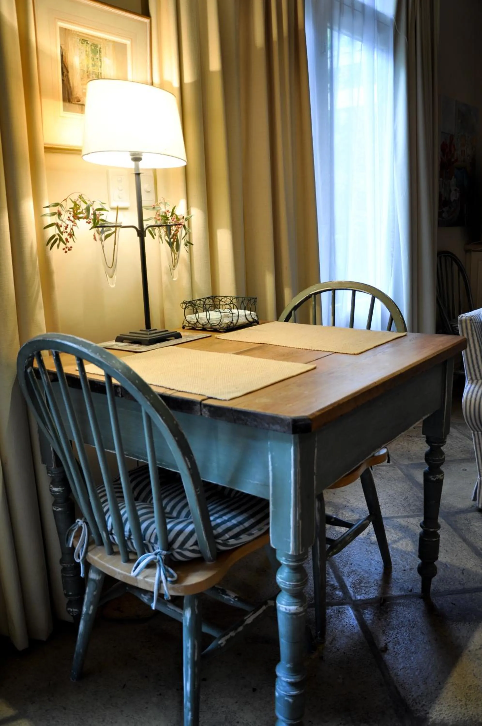 Dining area in Athelney Cottage Bed and Breakfast
