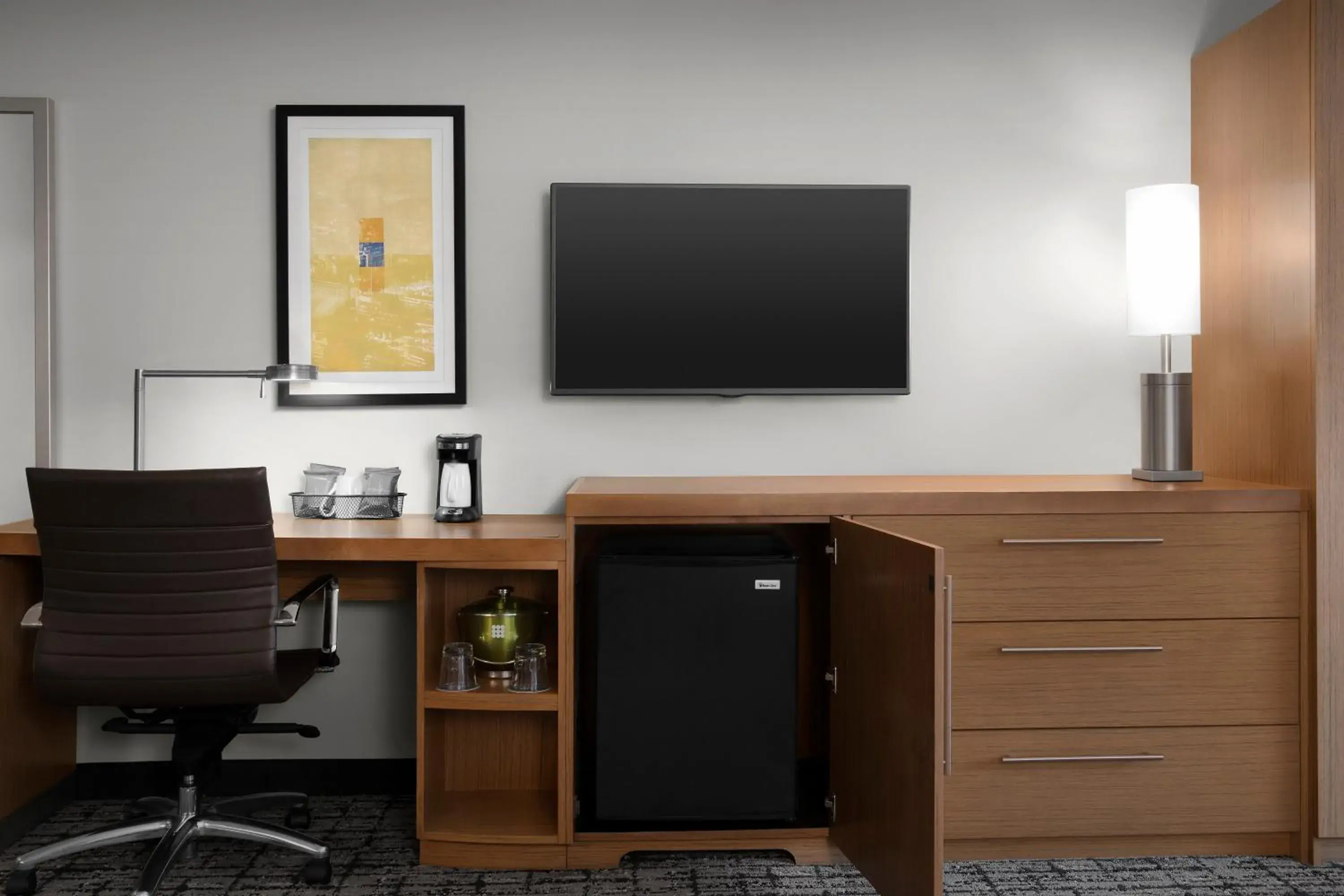 One-Bedroom King Suite with Sofa Bed in Hyatt Place Boulder Pearl Street - Newly Renovated One-Bedroom King Suite with Sofa Bed in Hyatt Place Boulder Pearl Street - Newly Renovated