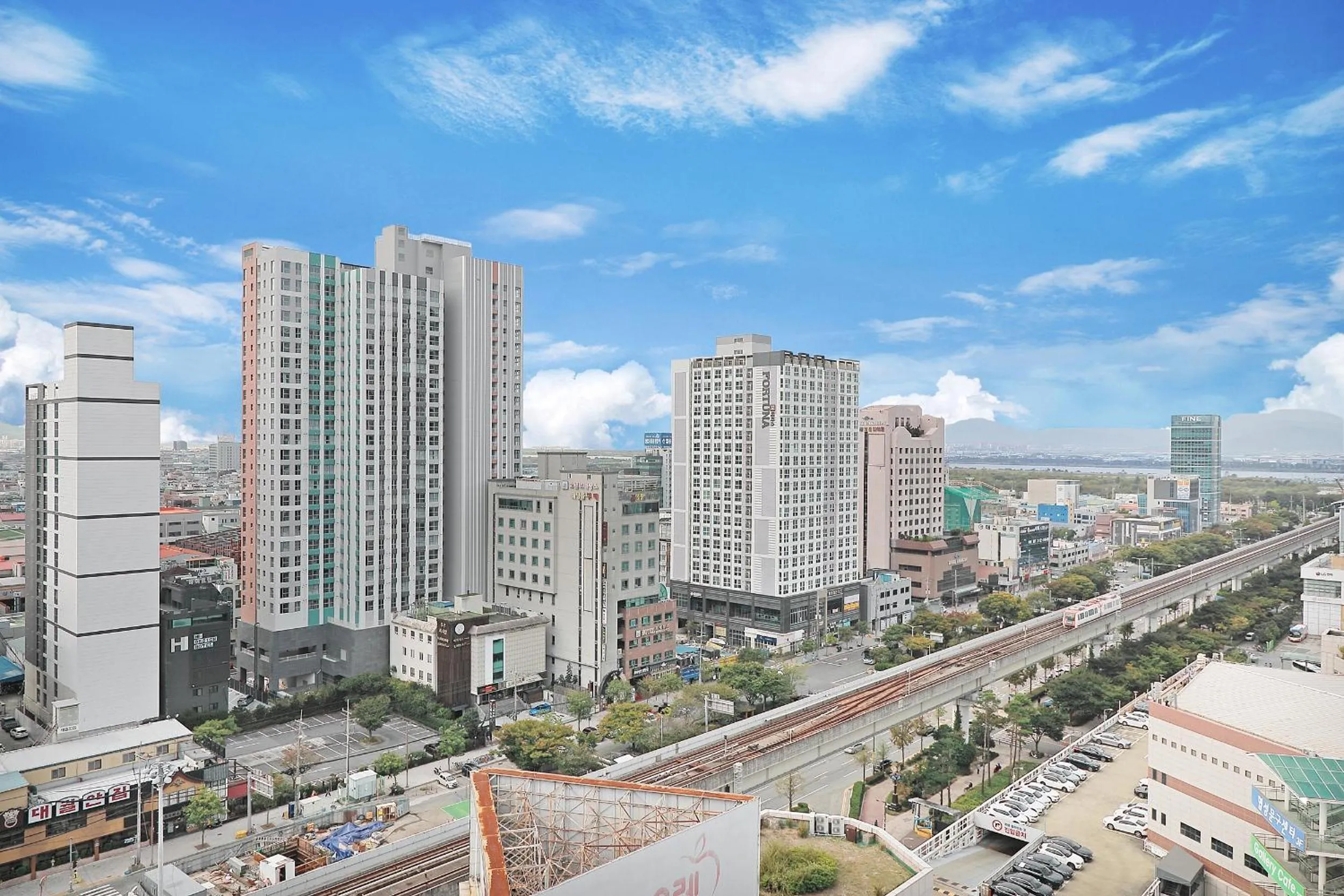 Property building in Elmomento Sasang