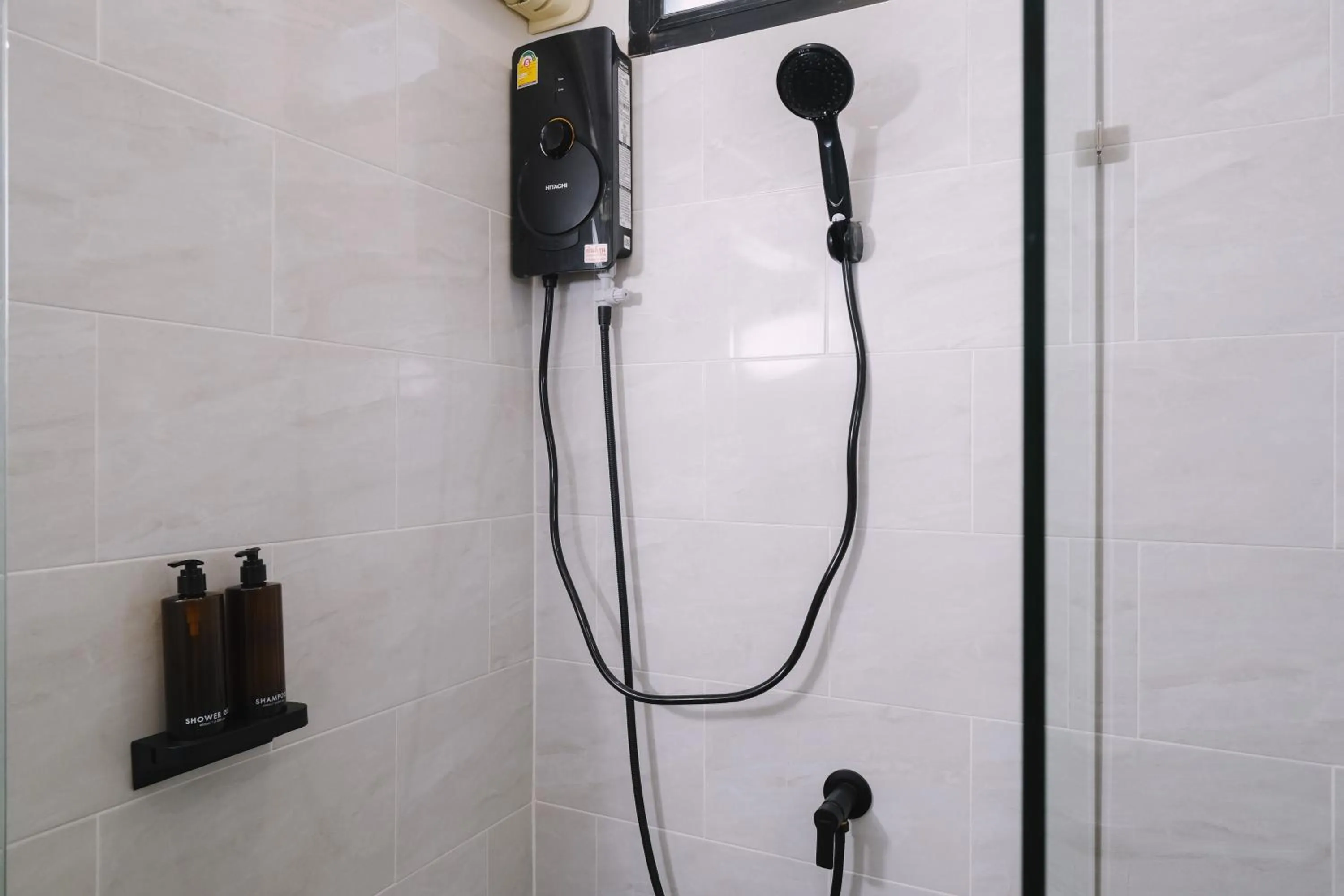Shower in Raya Hotel Krabi