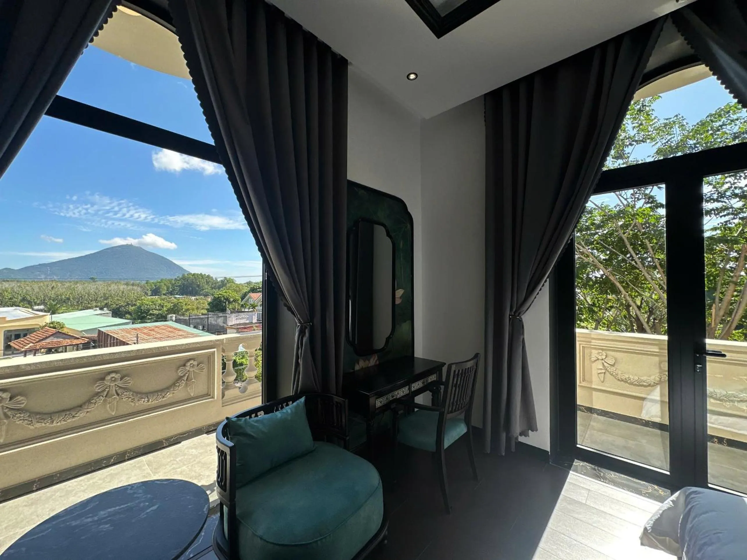 MAISON CAMELLIA Hotel