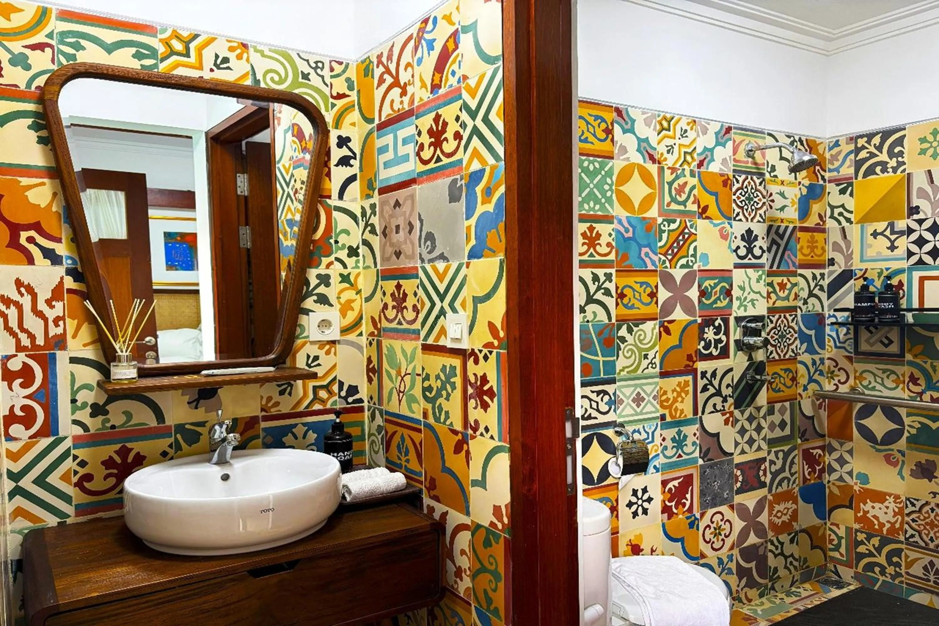 Bathroom in Emaki Bumi Singgah