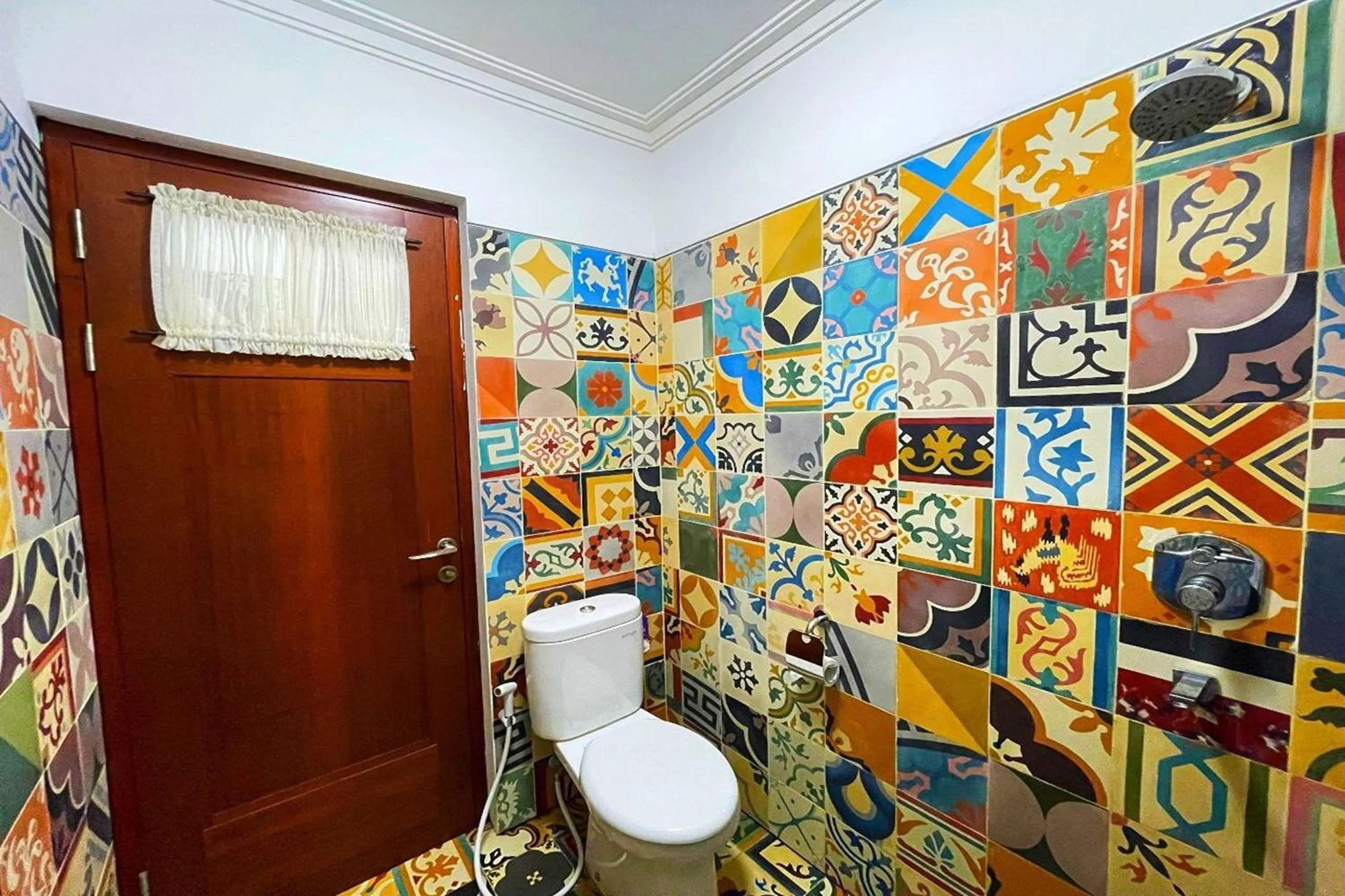 Bathroom in Emaki Bumi Singgah