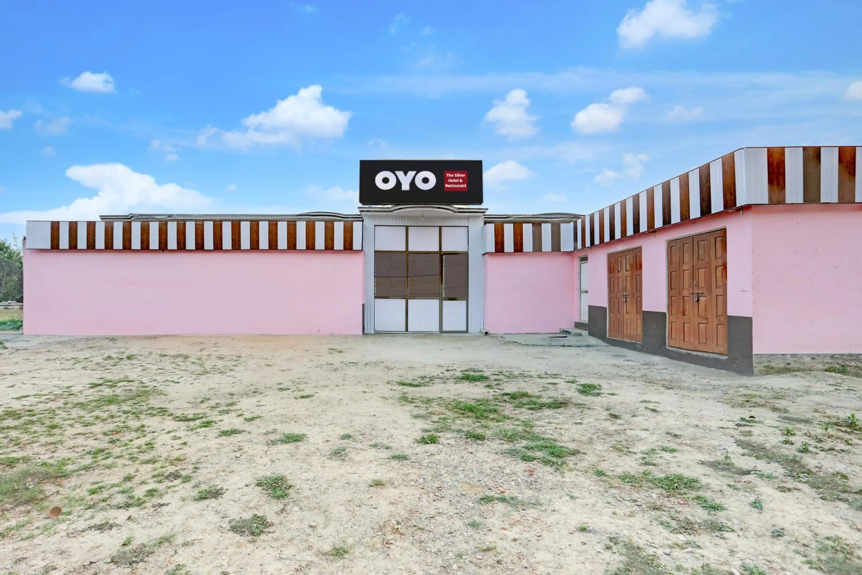Facade/entrance in SPOT ON The Silver Hotel & Restaurant