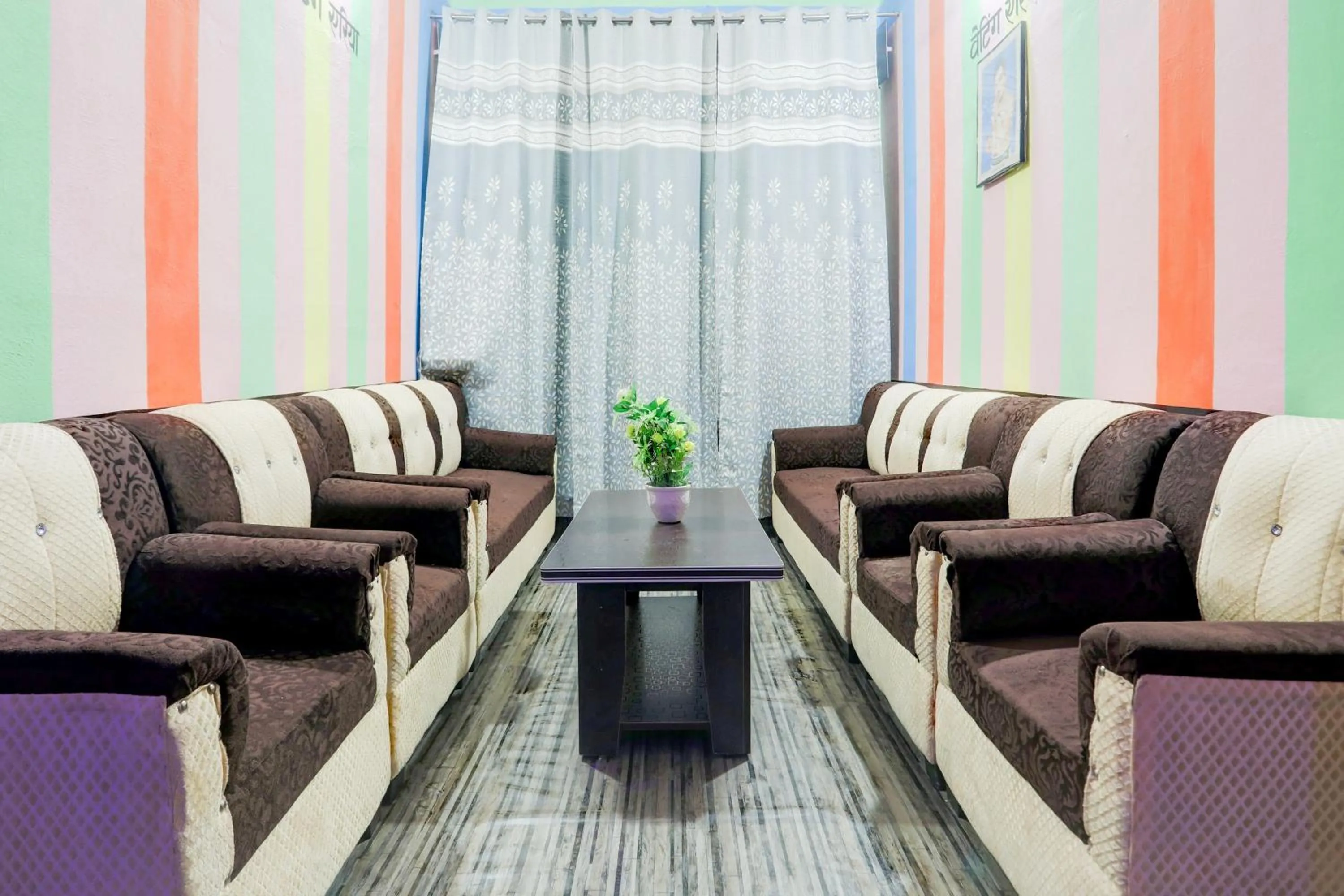 Lobby or reception in SPOT ON The Silver Hotel & Restaurant