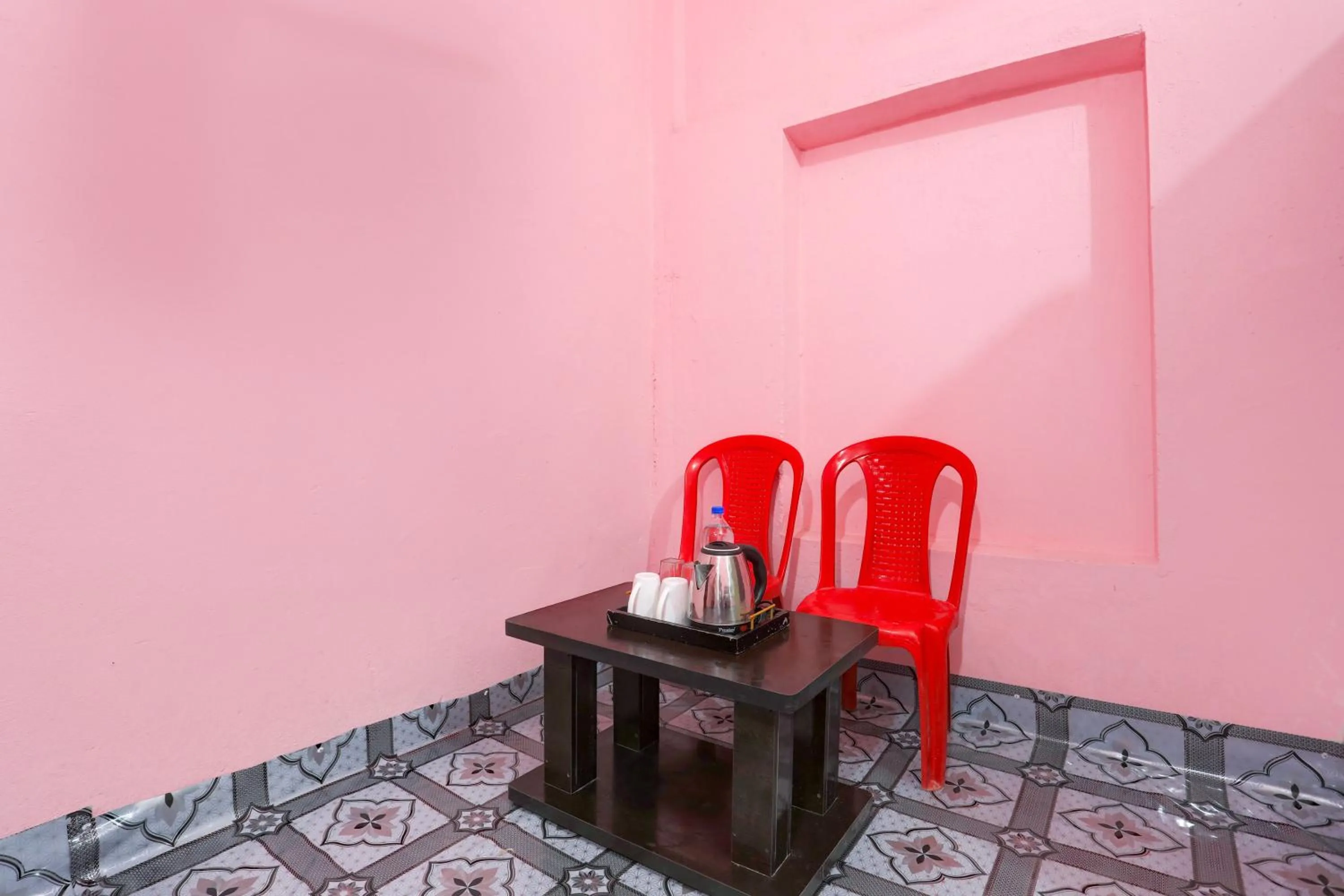 Bedroom in SPOT ON The Silver Hotel & Restaurant