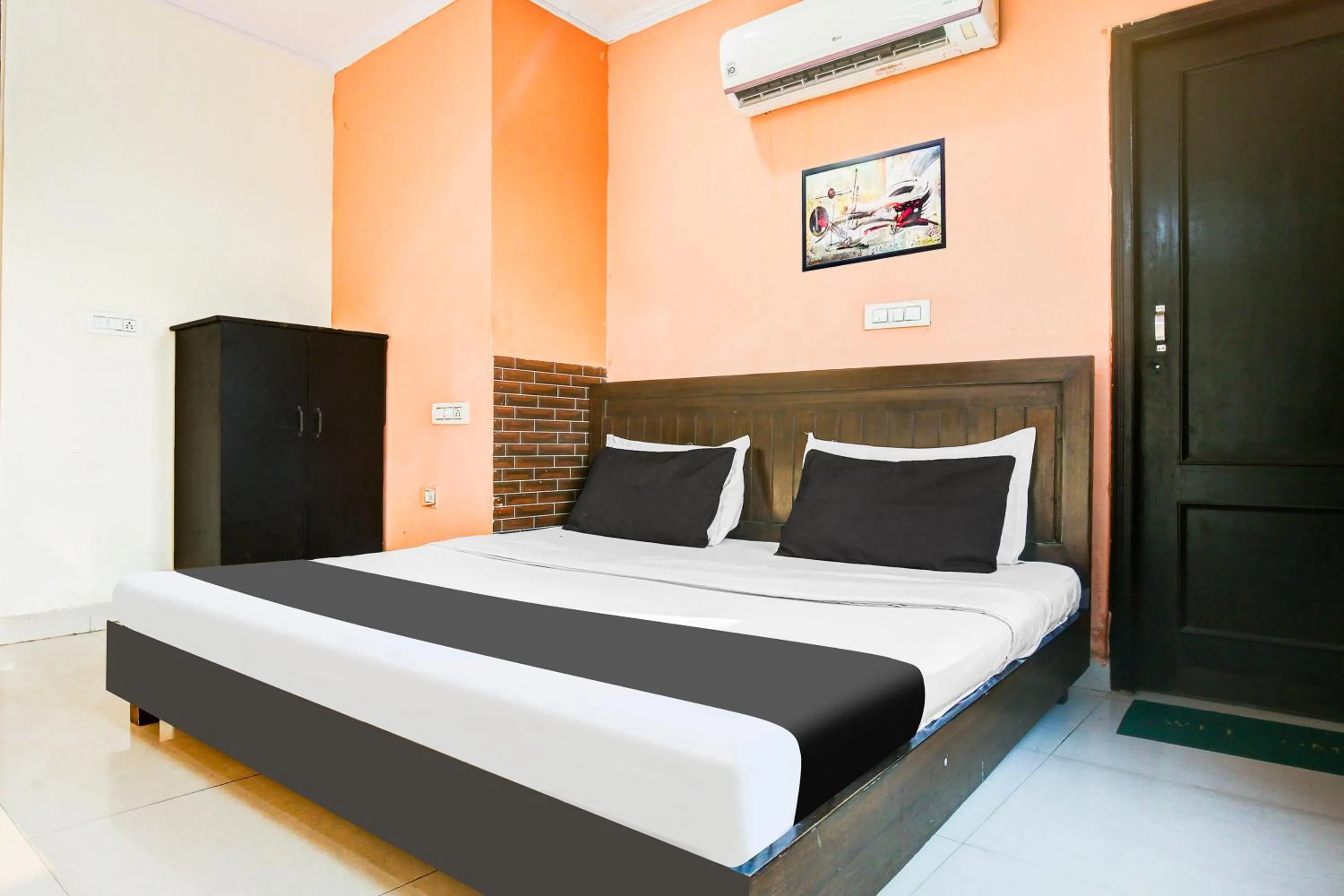 Bedroom in Hotel O Shivansh Palace