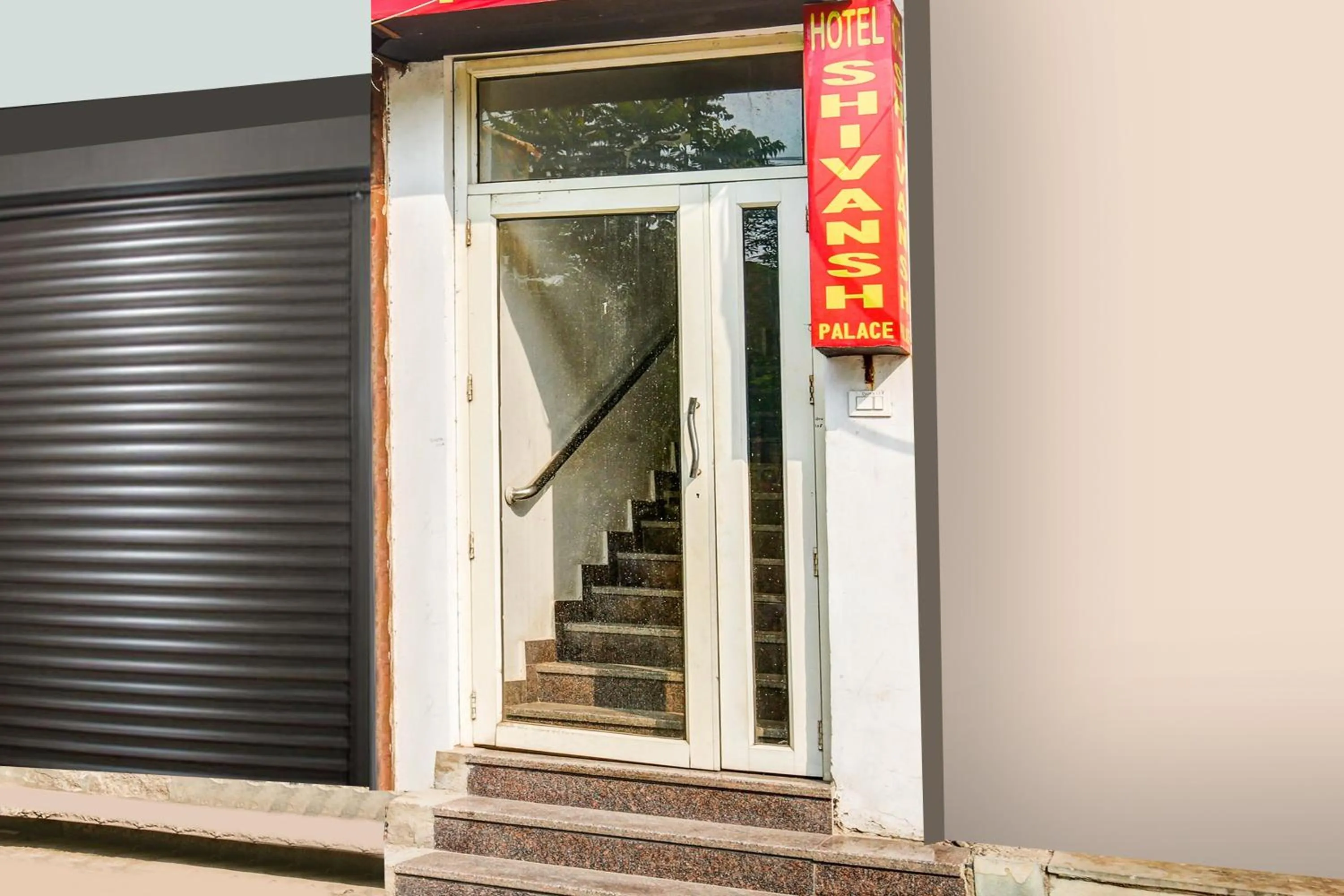 Facade/entrance in Hotel O Shivansh Palace