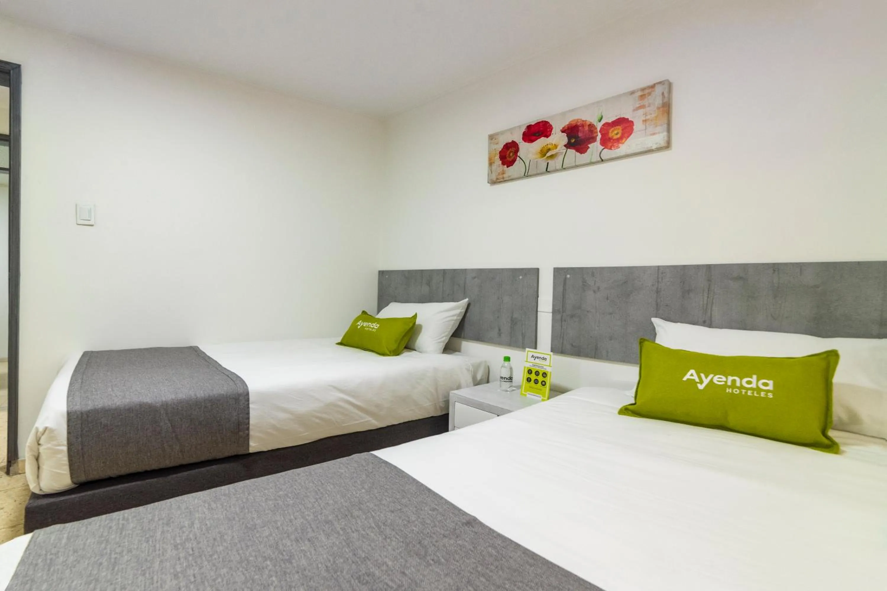 Bed in Ayenda 1055 Agora INN Corferias