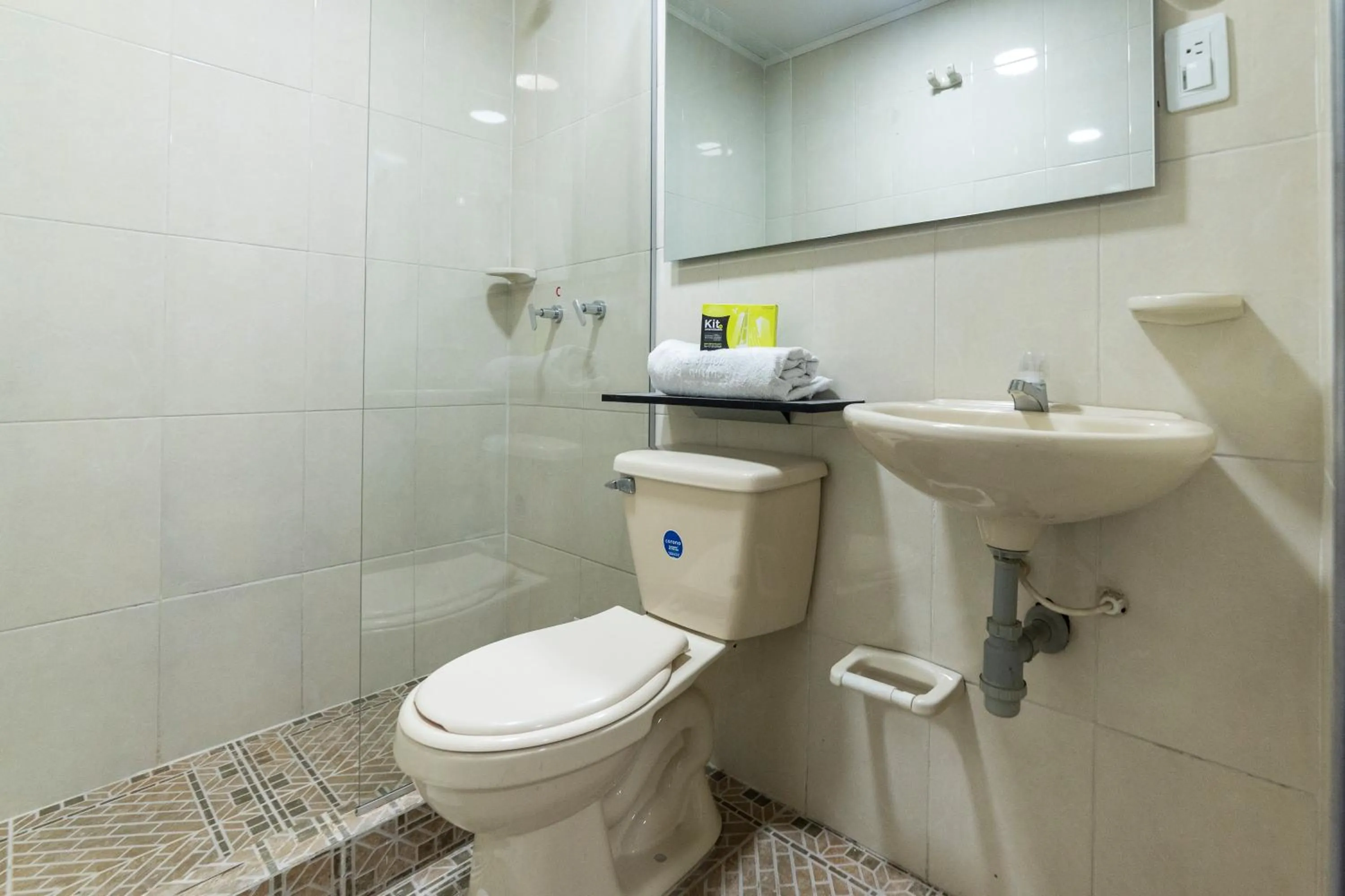 Bathroom in Ayenda 1055 Agora INN Corferias