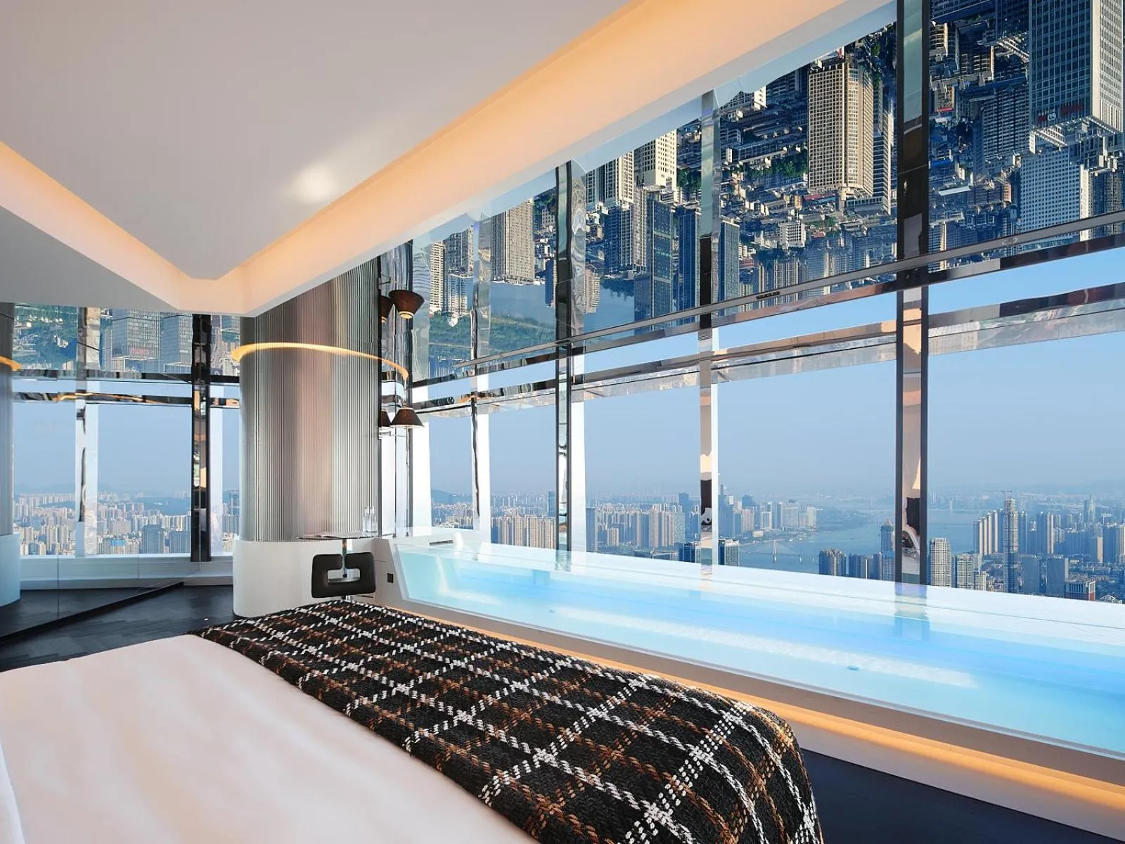 Bed in ISEYA Panoramic Hotel Changsha Wuyi Square Flagship