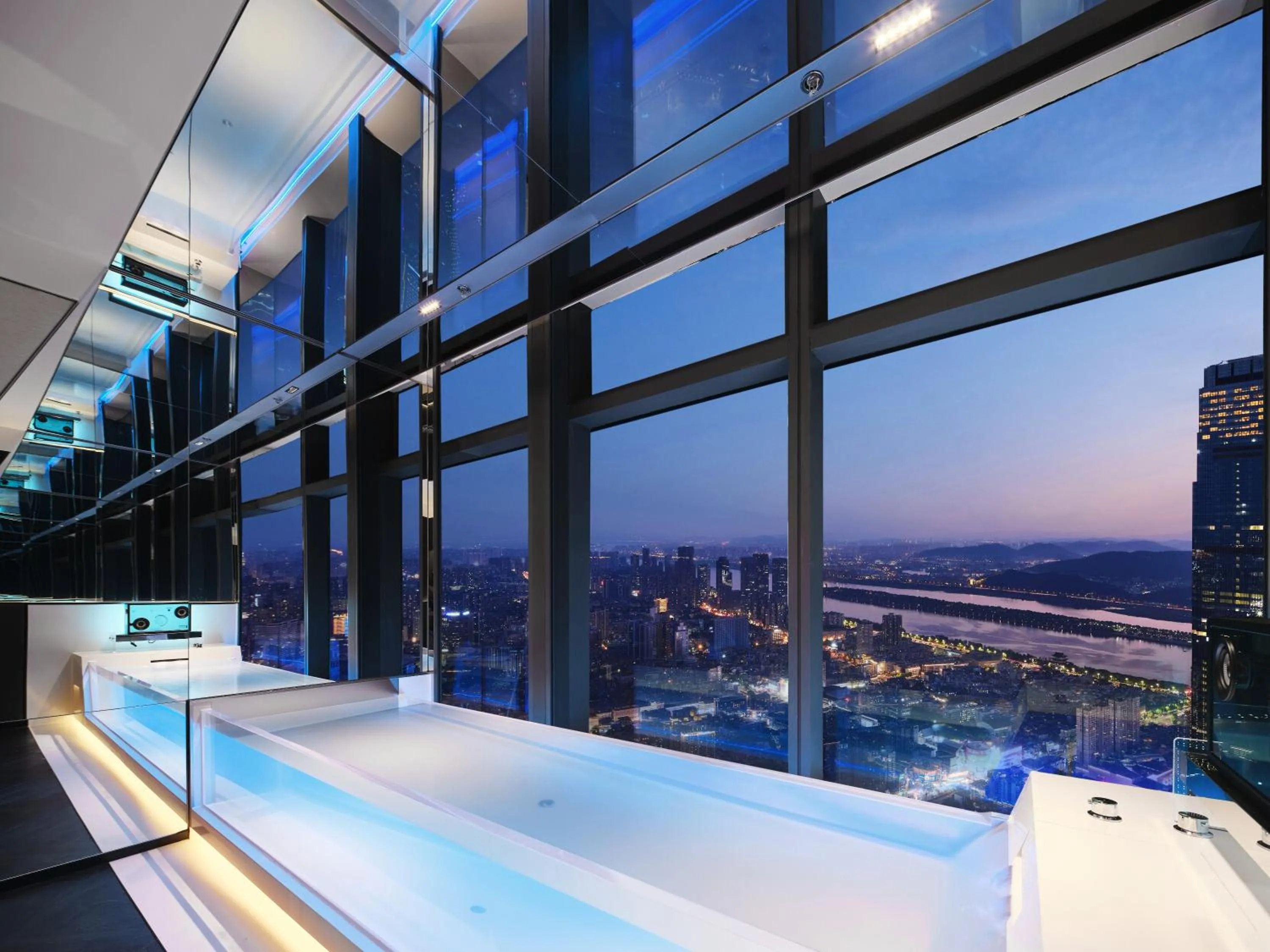 Bath in ISEYA Panoramic Hotel Changsha Wuyi Square Flagship