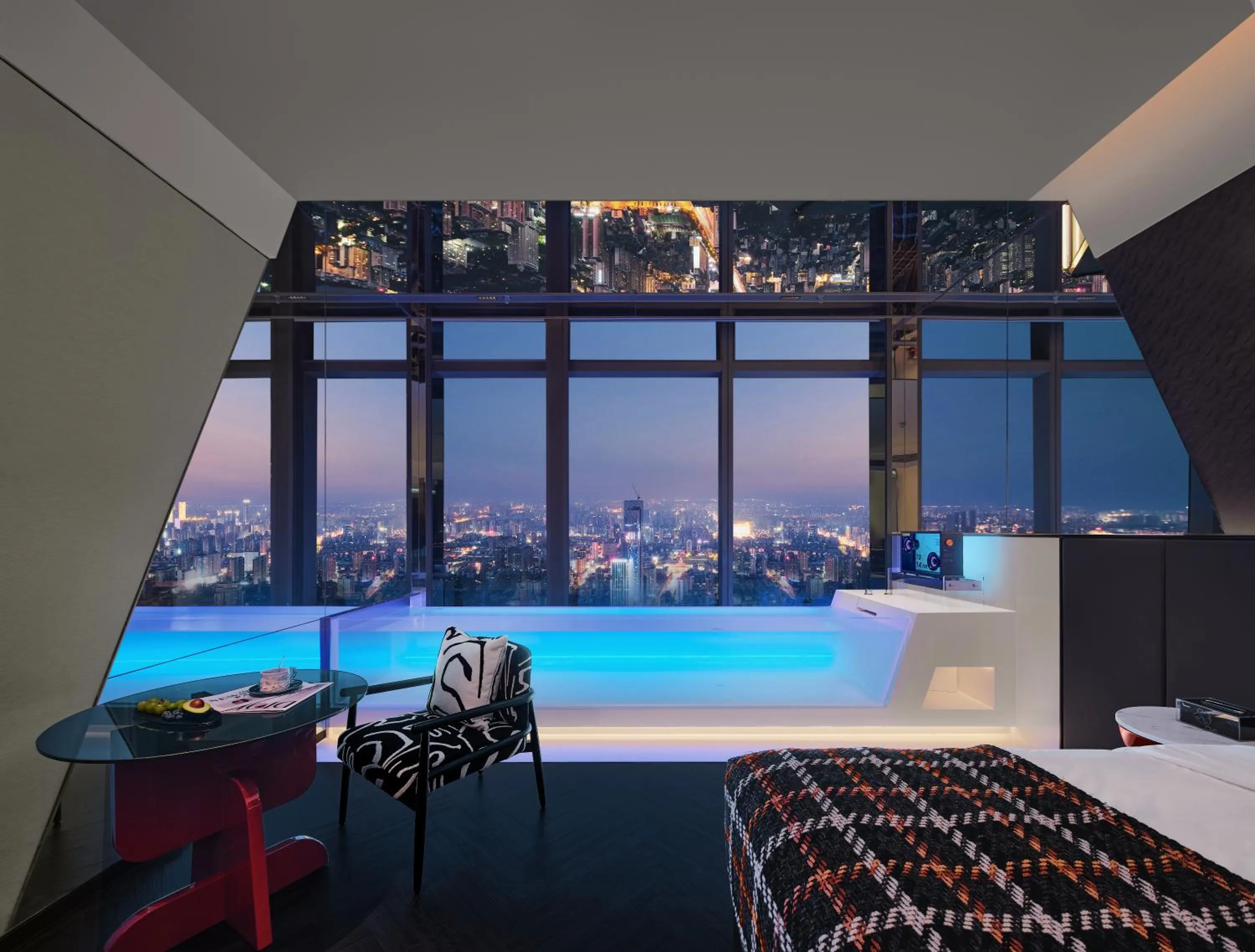 Hot Tub, Bed in ISEYA Panoramic Hotel Changsha Wuyi Square Flagship