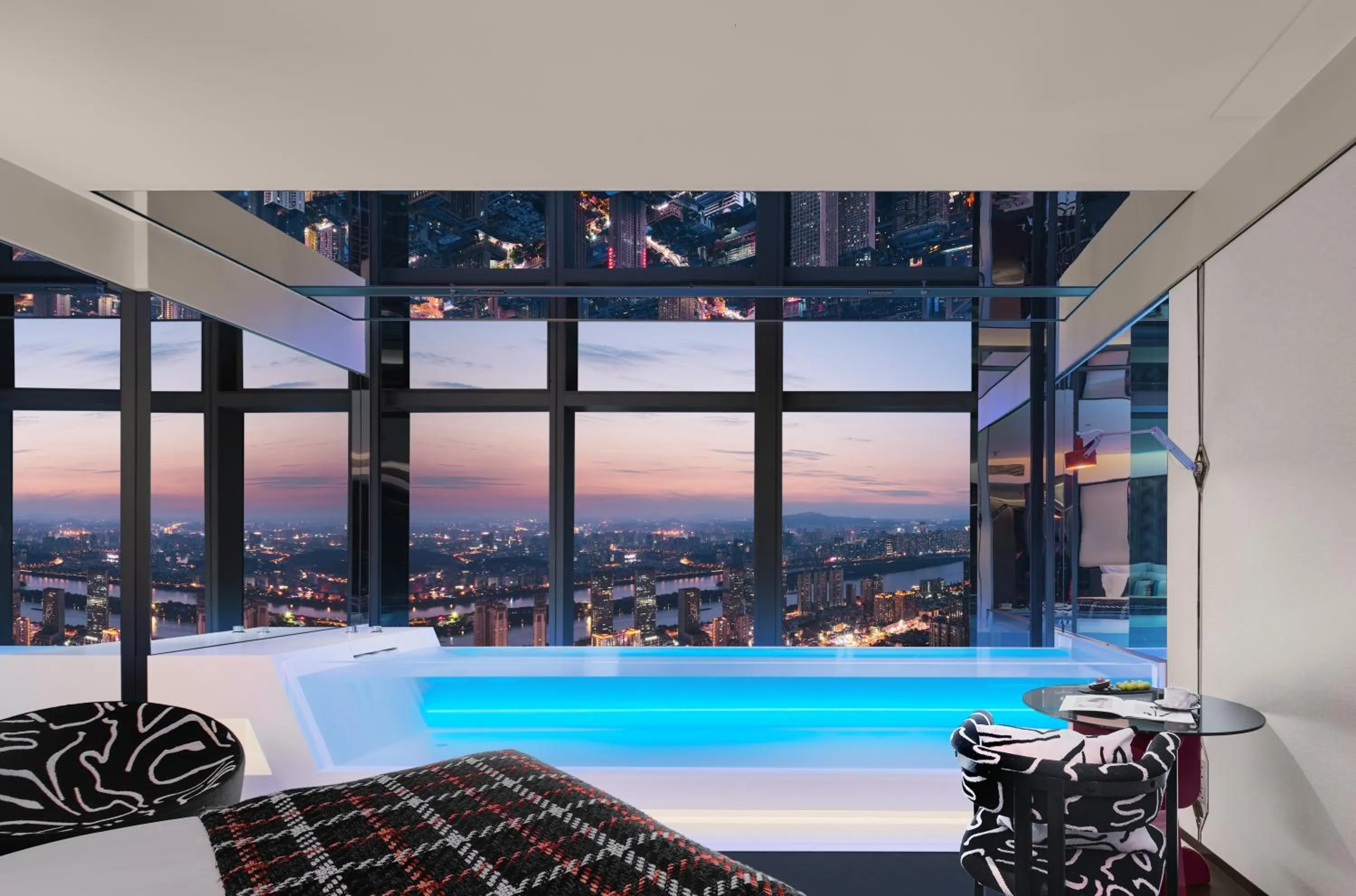 Bath, Bed in ISEYA Panoramic Hotel Changsha Wuyi Square Flagship