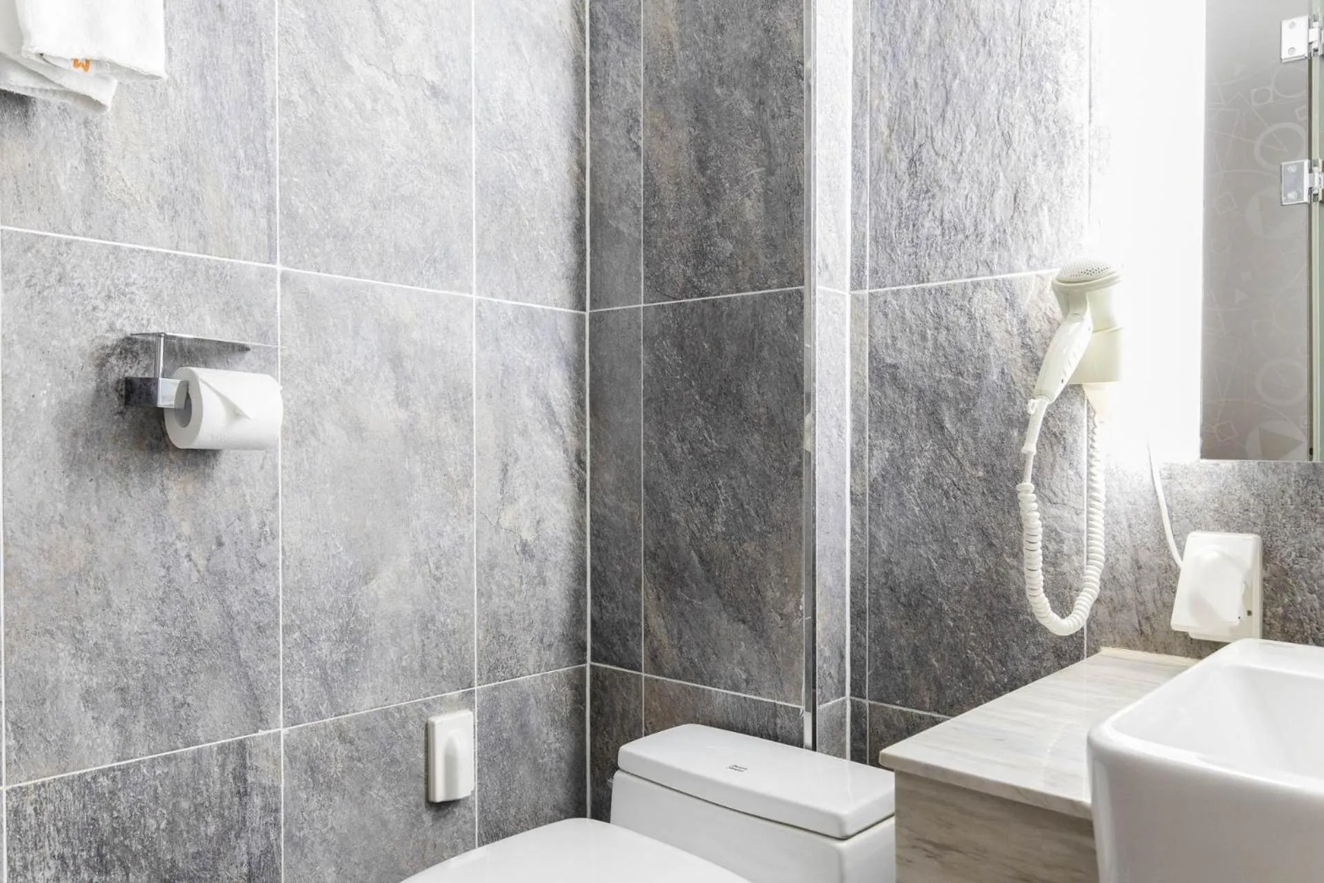 Shower in Hotel Elora