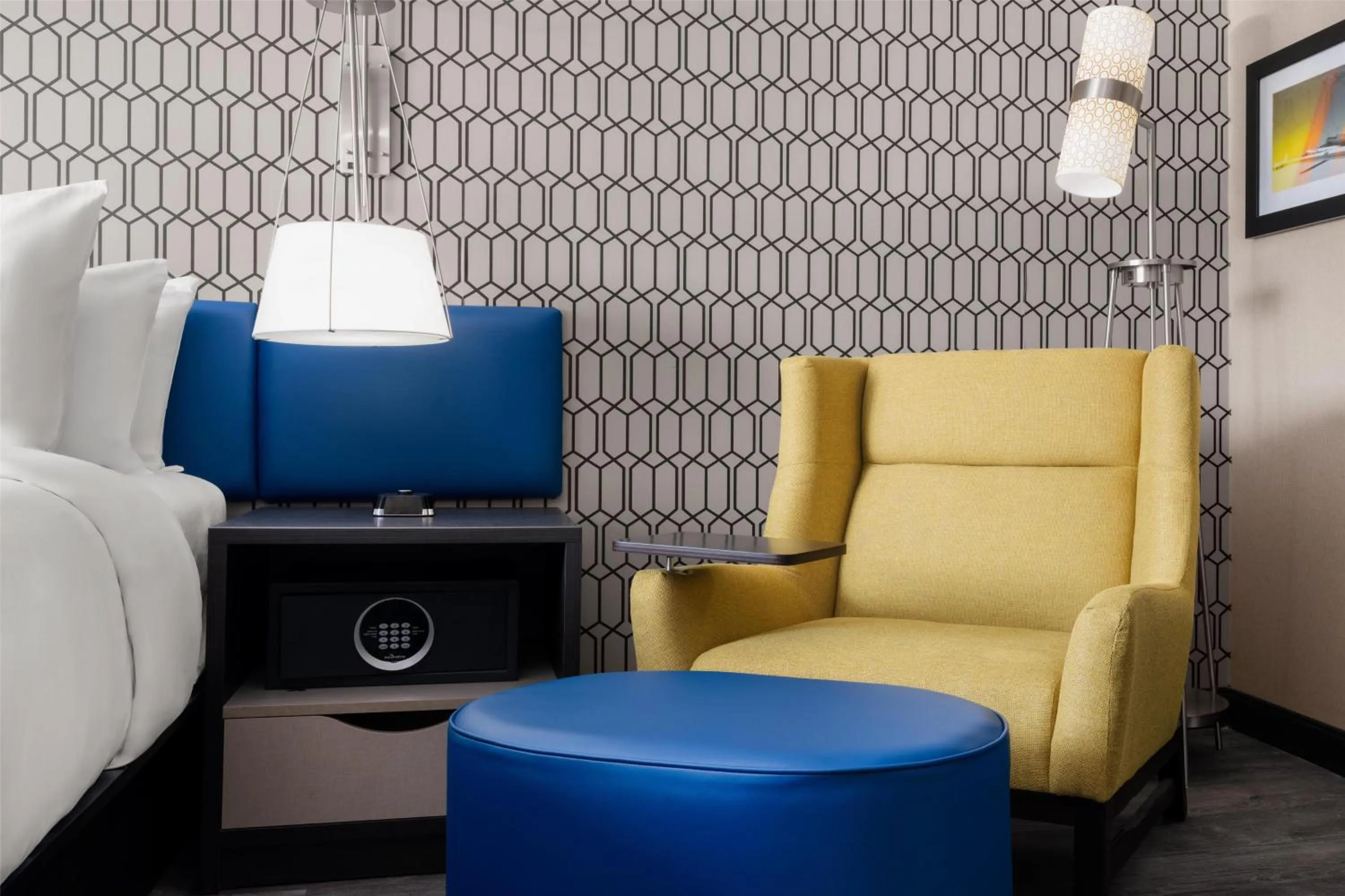 Bedroom in GLō Best Western Bronx NYC