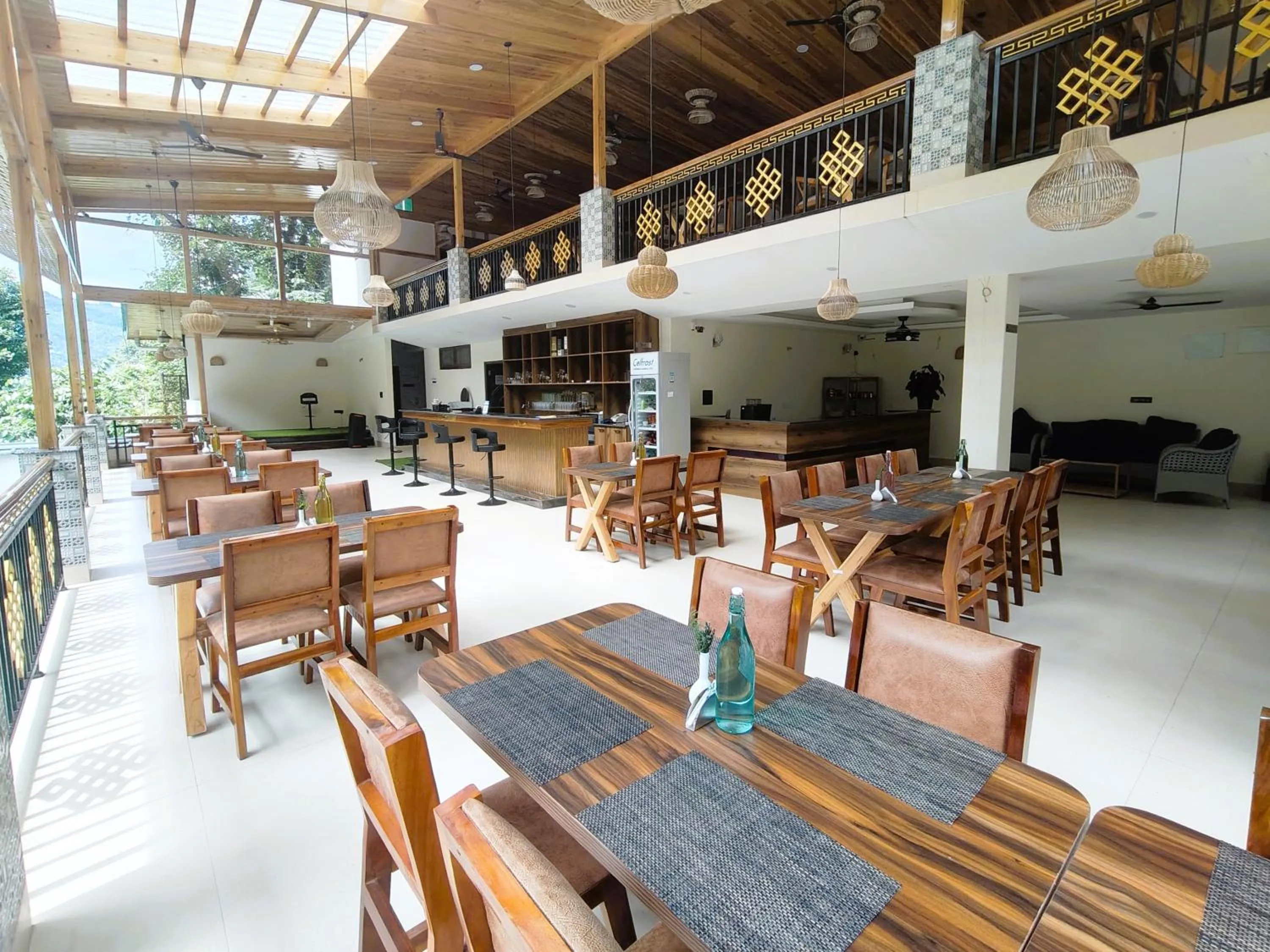 Restaurant/places to eat in Nature's Nest Resort