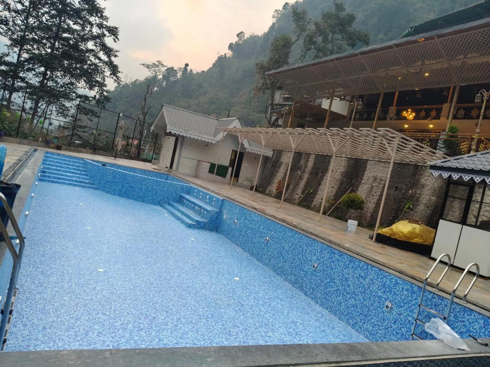 Swimming pool in Nature's Nest Resort