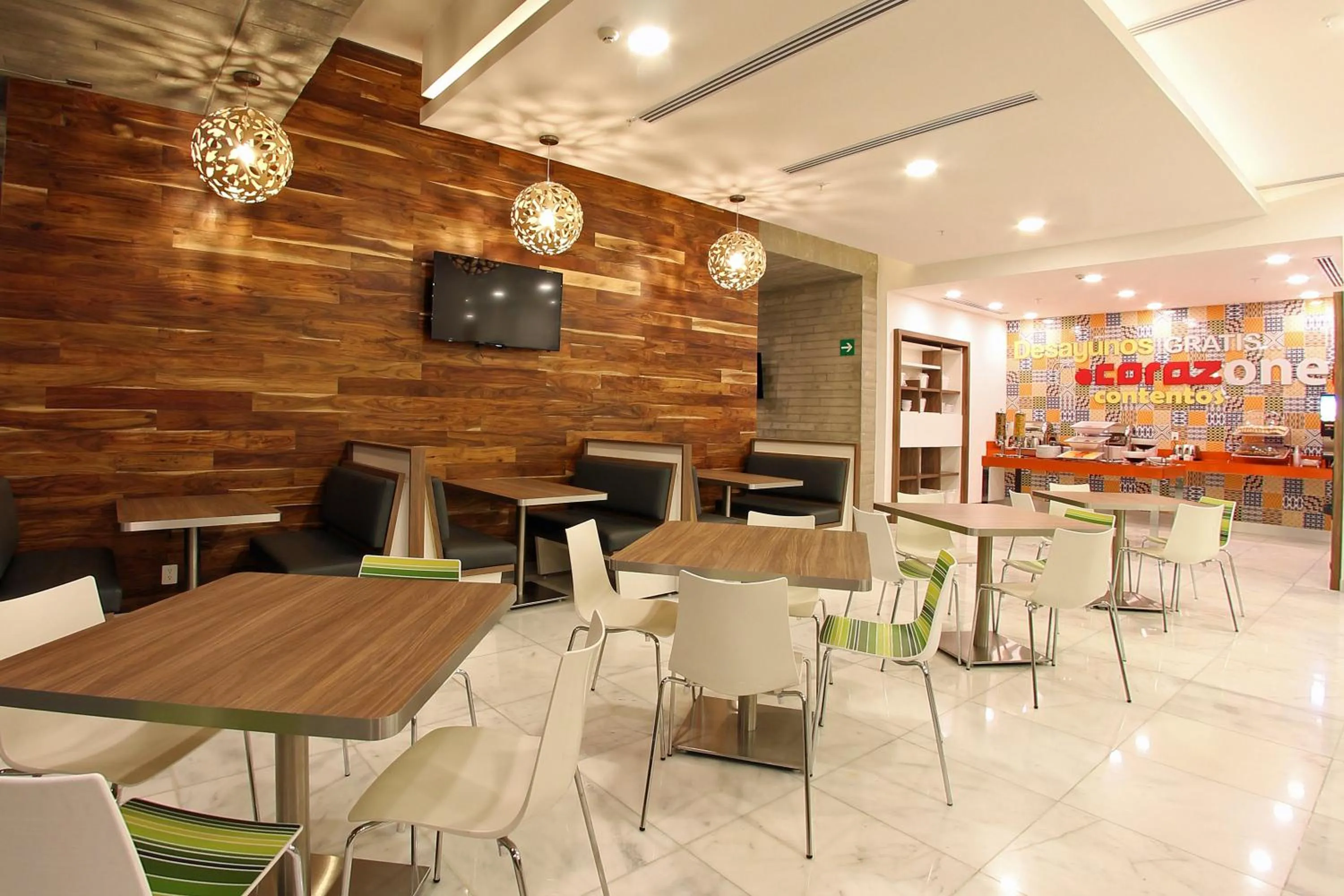 Restaurant/places to eat in One Villahermosa 2000