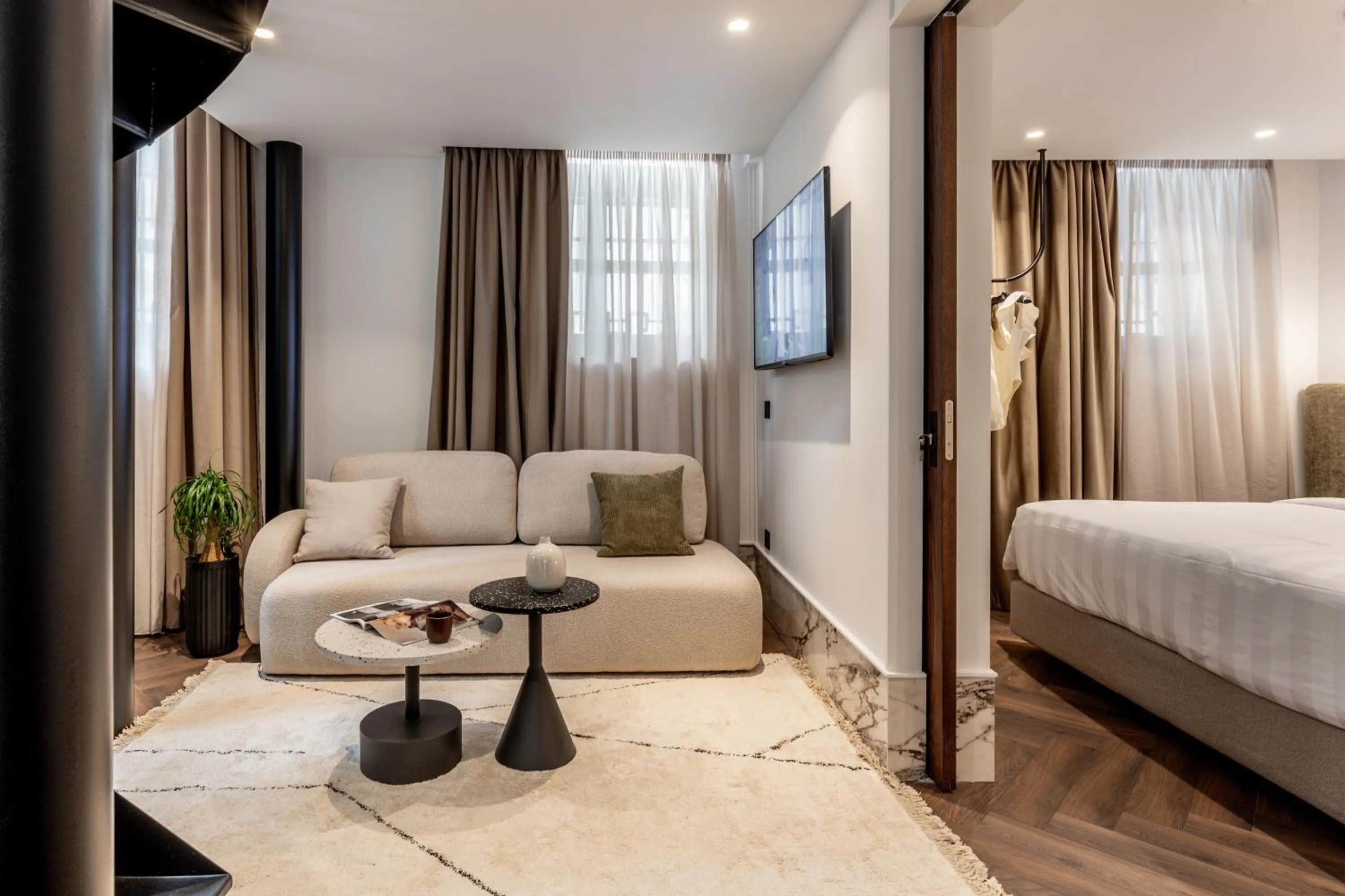 Living room, Bed in Rua Augusta