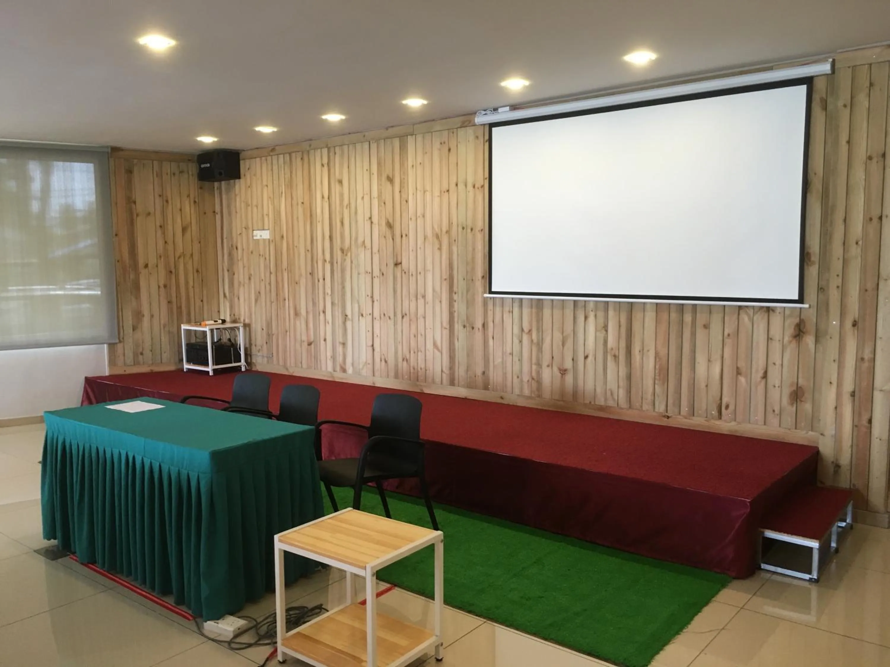 Business facilities in Hotel Pintar