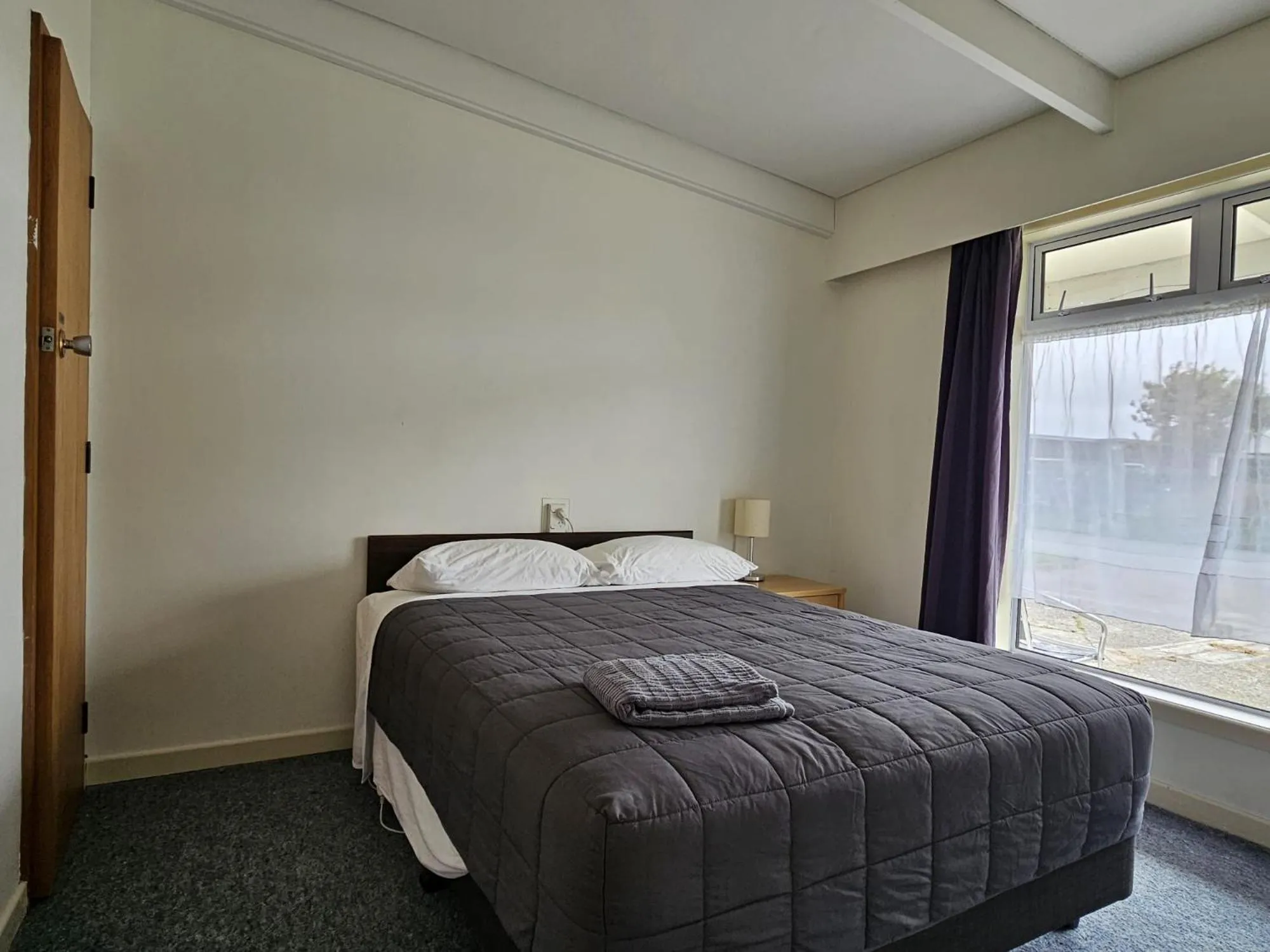 Bed in 45 On Avenal Motel